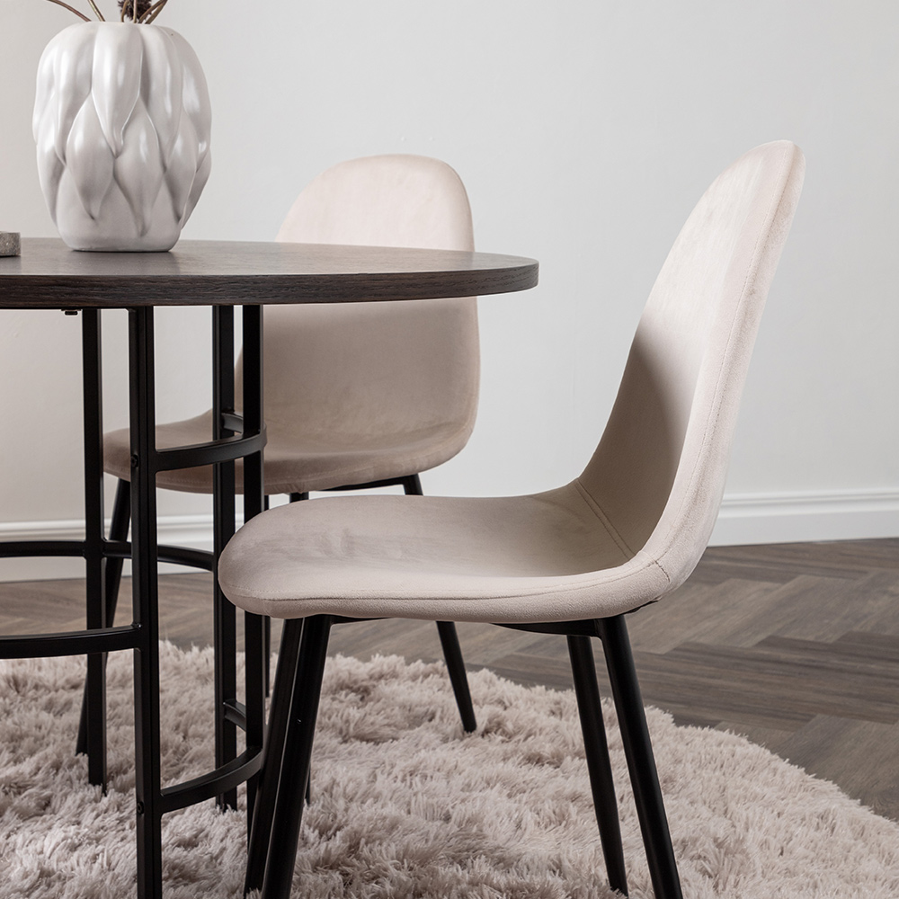 Spisegruppe Venture Home Copenhagen med 4 Polar Stoler Fløyel