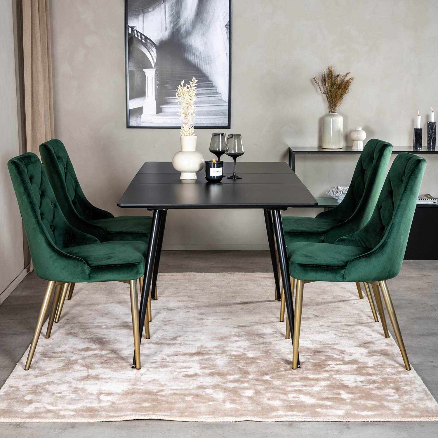 Spisegruppe Venture Home Silvia med Innleggsplate og 4 Vera Stoler Fløyel