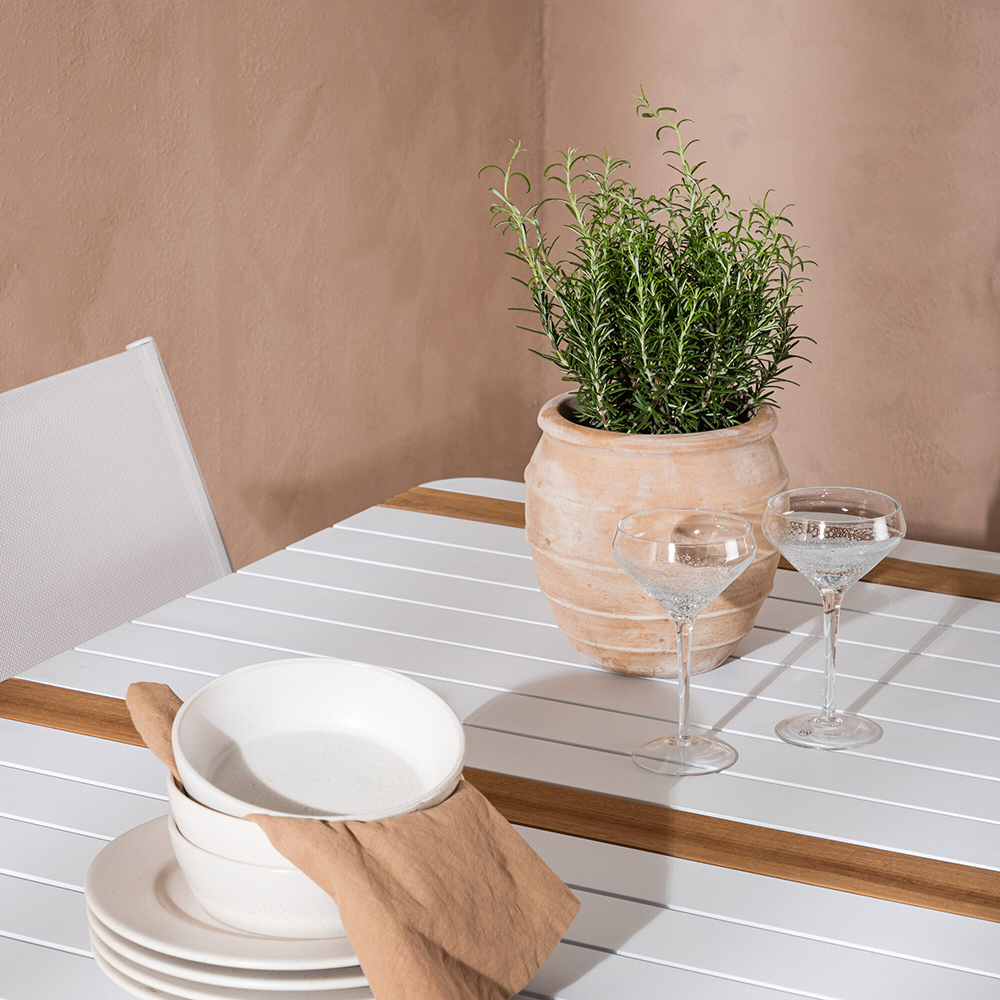 Spisegruppe Venture Home Togo med 4 Santorini Stoler
