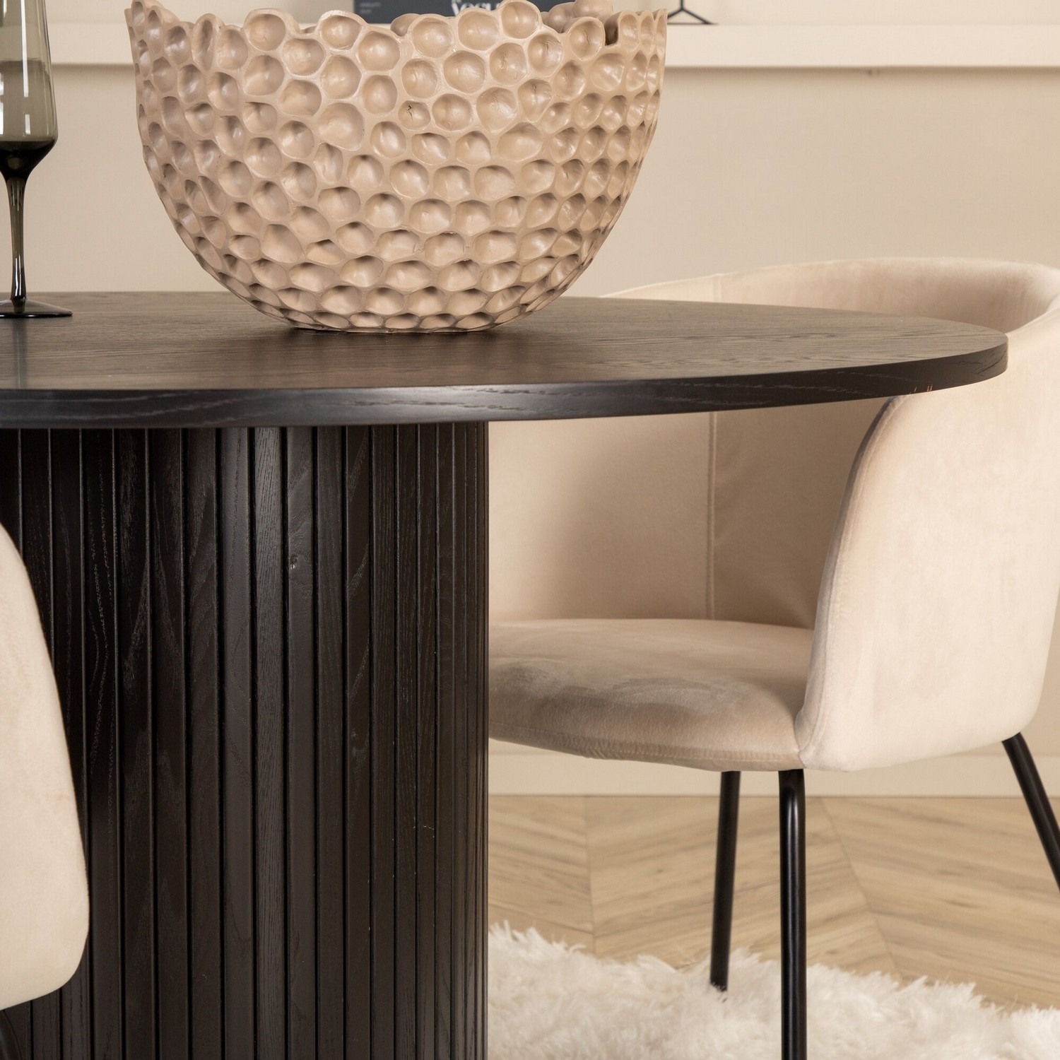 Spisegruppe Venture Home med Bianca Spisebord og 4 Bergen Spisestoler