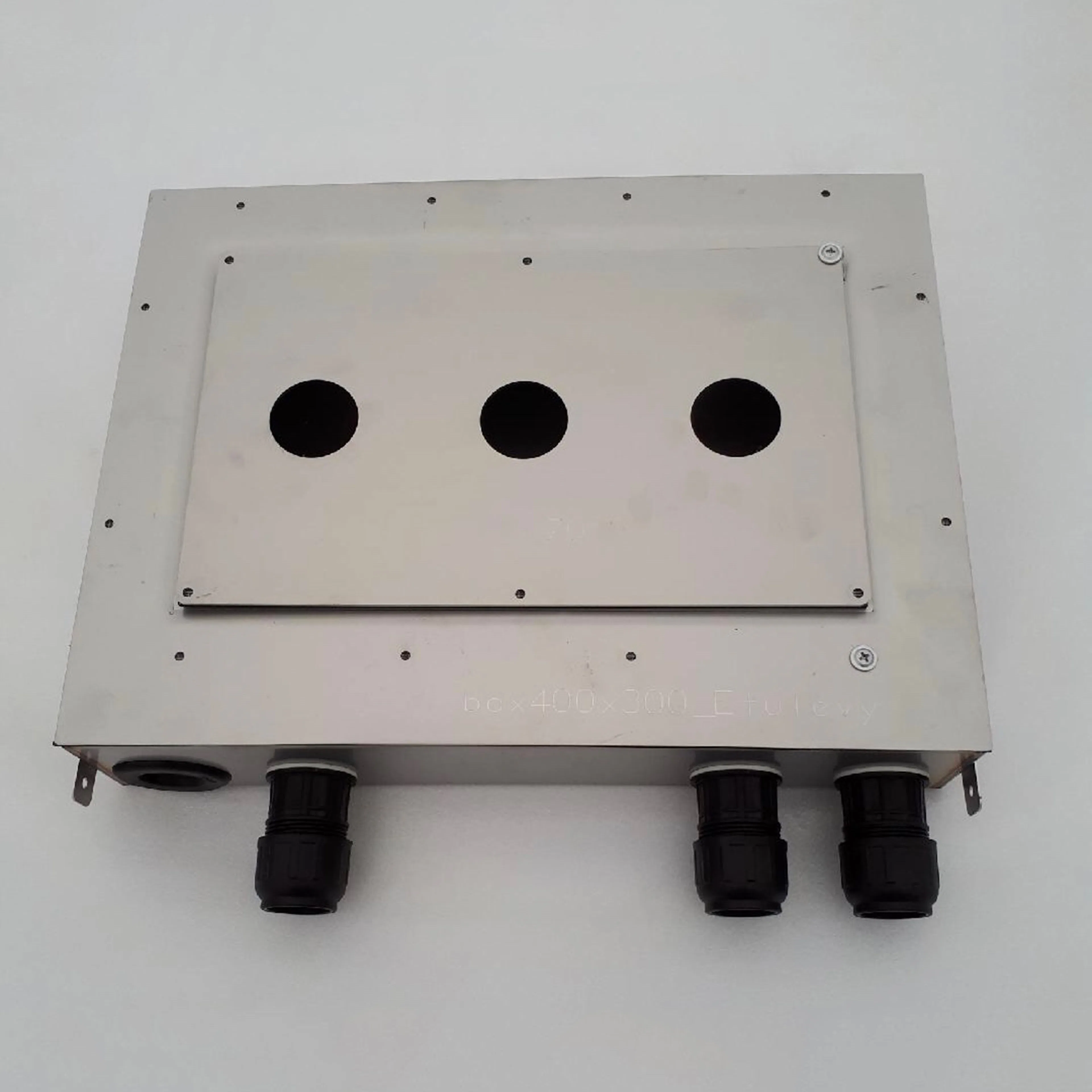 Sikkerhetsboks Joramark Box 300 for 3-hulls blander