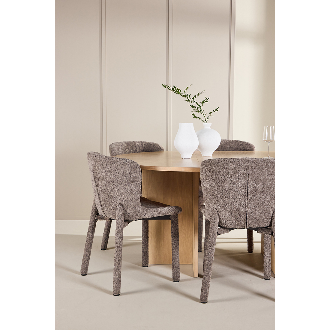 Spisegruppe Venture Home Strada Ø120 cm med 6st Astoria Spisestoler