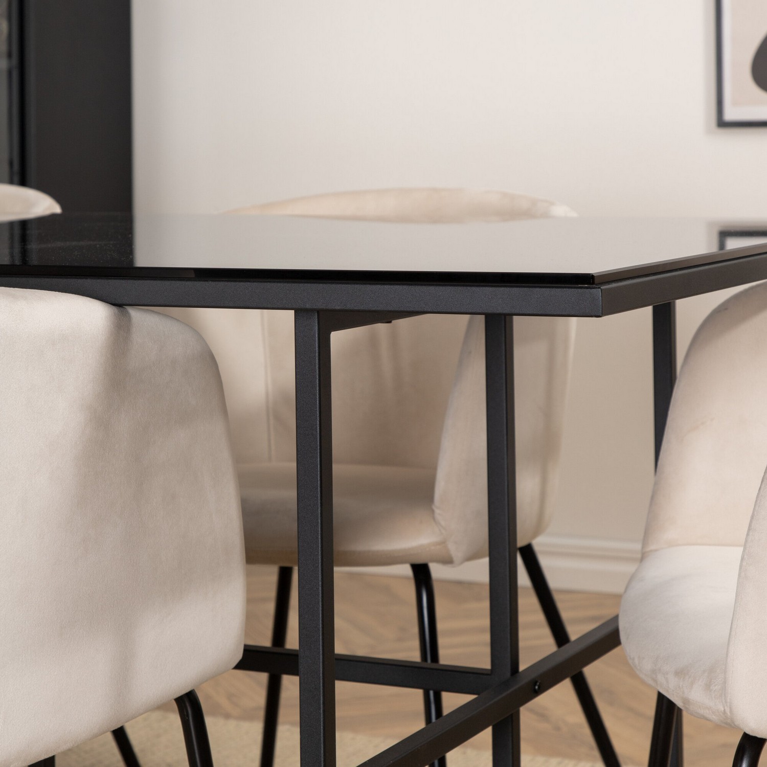 Spisegruppe Venture Home Lund med 6 Bergen Stoler