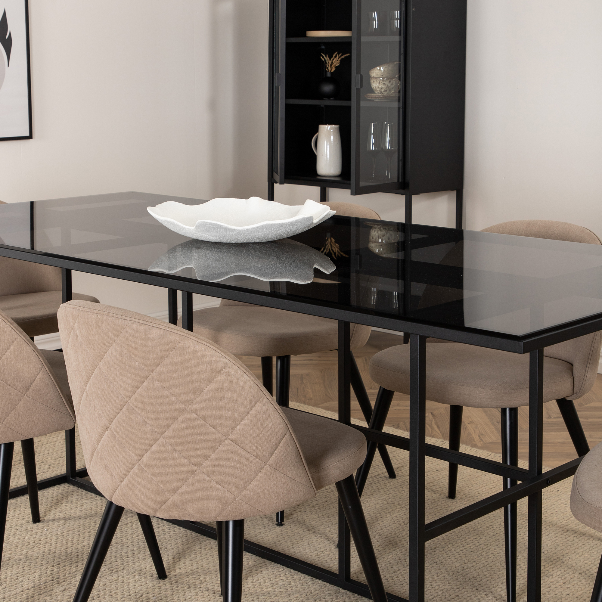 Spisegruppe Venture Home Lund med 6 Valentina Stitcthes Stoler Polyester