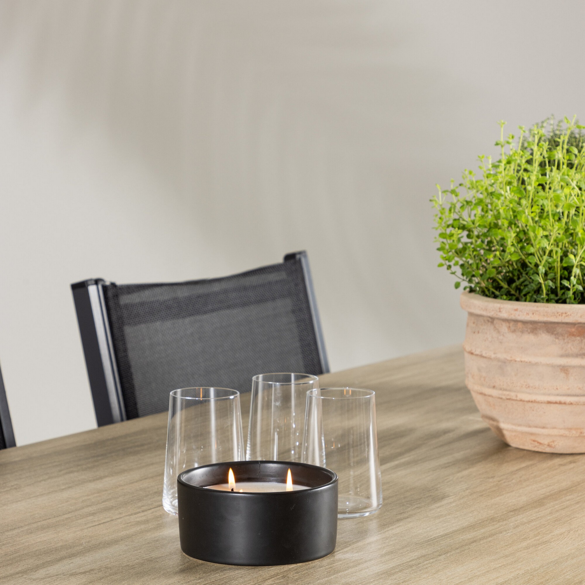 Hagegruppe Venture Home Merlo med 6 Copacabana Stoler