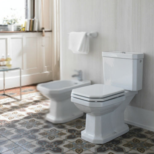 Toalett Duravit 1930 med S-lås med Toalettsete
