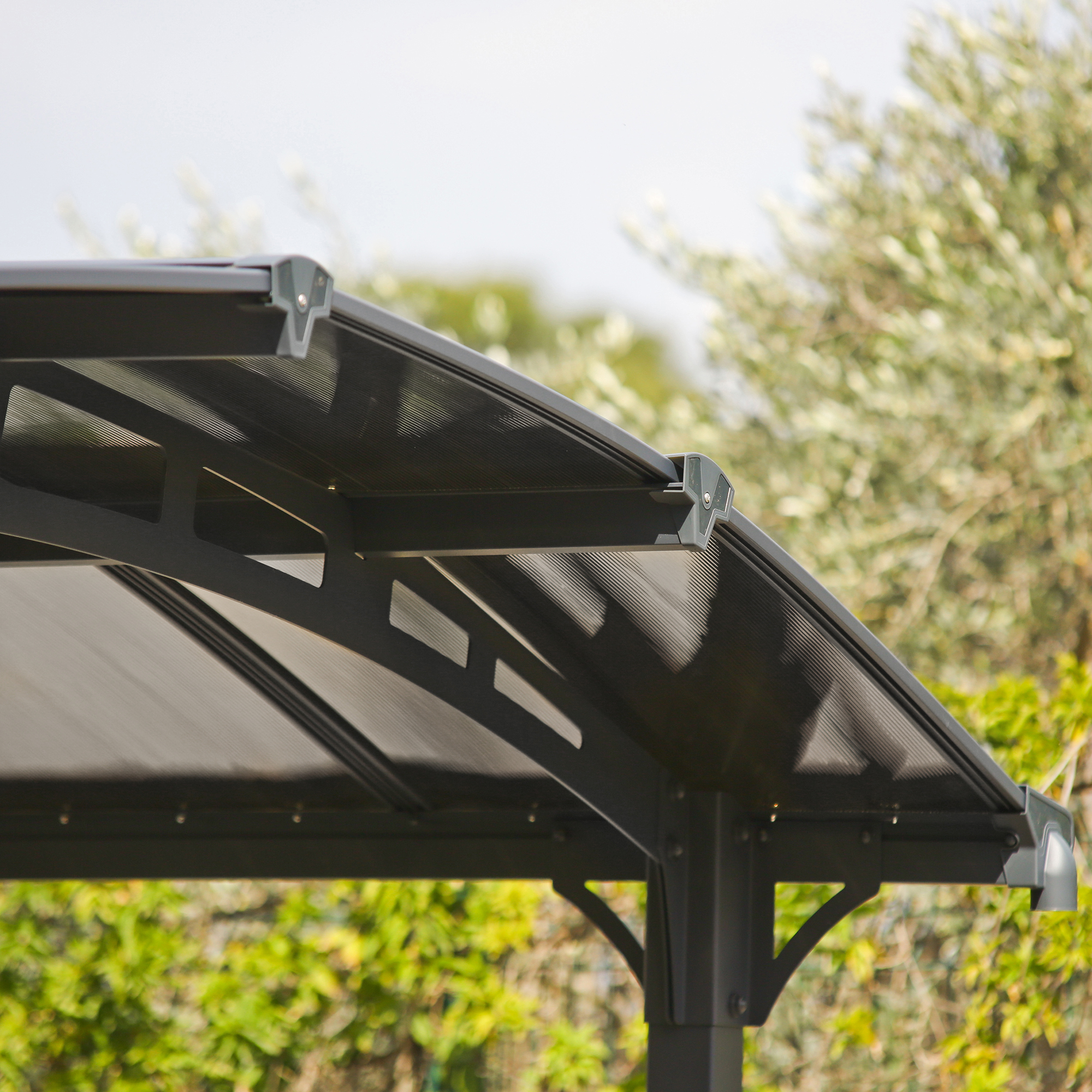 Carport Canopia av Palram Alpine i metall for bobiler 3,6x5 m