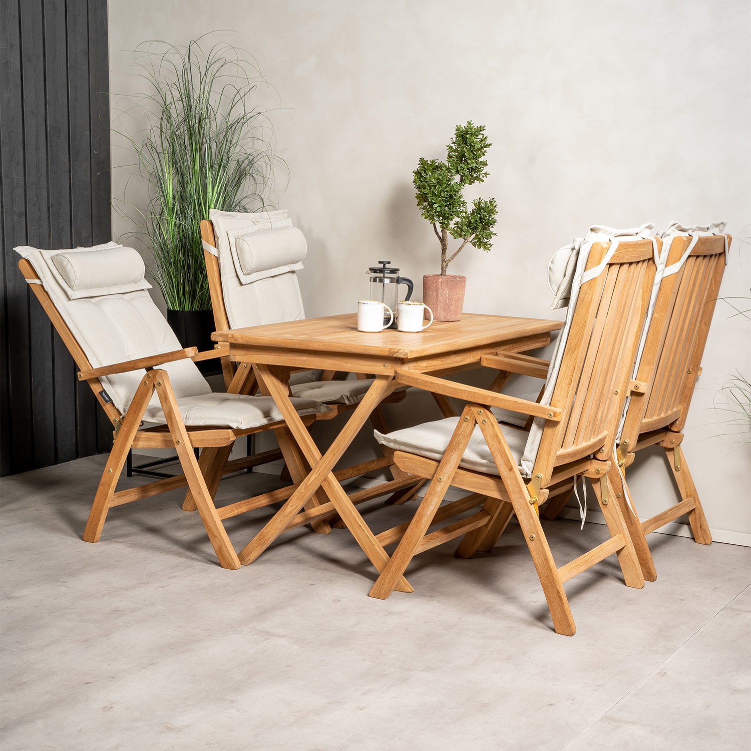 Spisegruppe Venture Home Kenya 120x70 Teak med 4 Kenya PositionsLenestoler