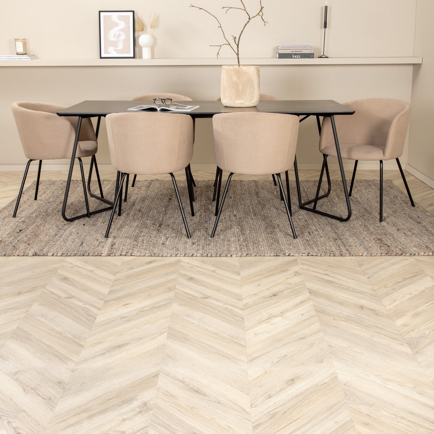 Spisegruppe Venture Home Annika Spisebord og Bergen Spisestol