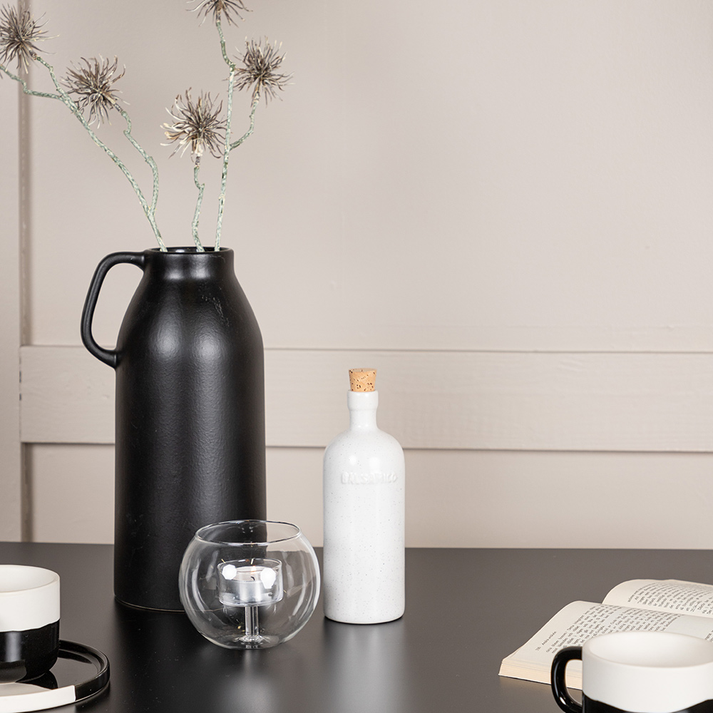 Spisegruppe Venture Home Tempe med 2 Baltimore Stoler