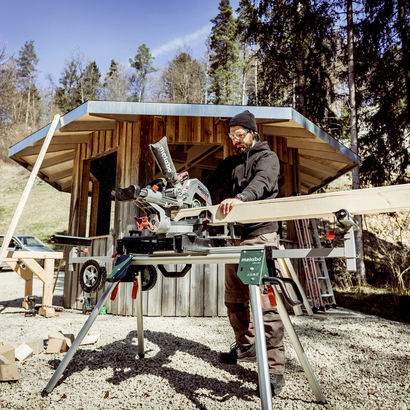 Kapp-/gjæringssag Metabo KGS 18 LTX BL 305 Solo