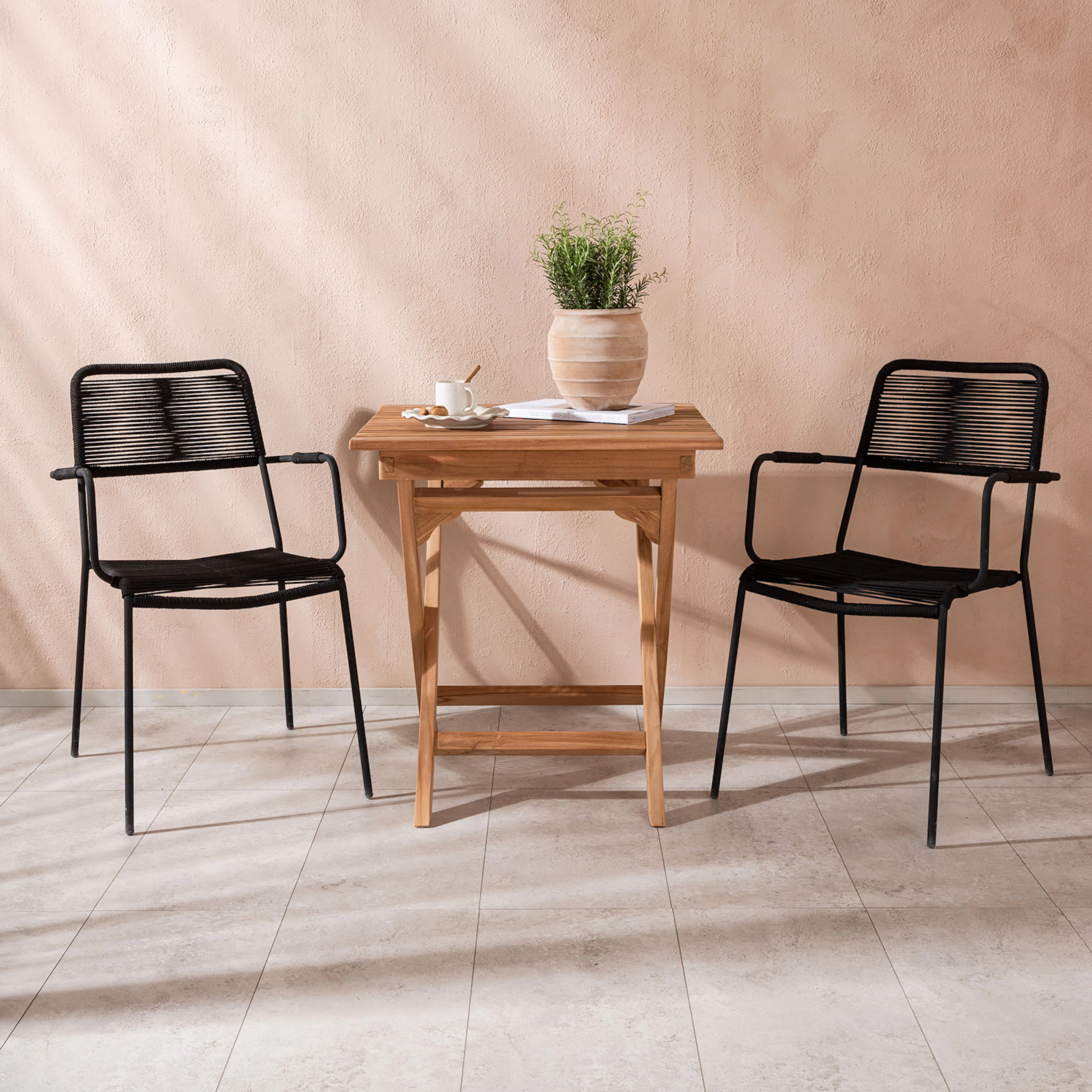 Cafégruppe Venture Home Ghana 70x70 med 2 Lindos Lenestoler