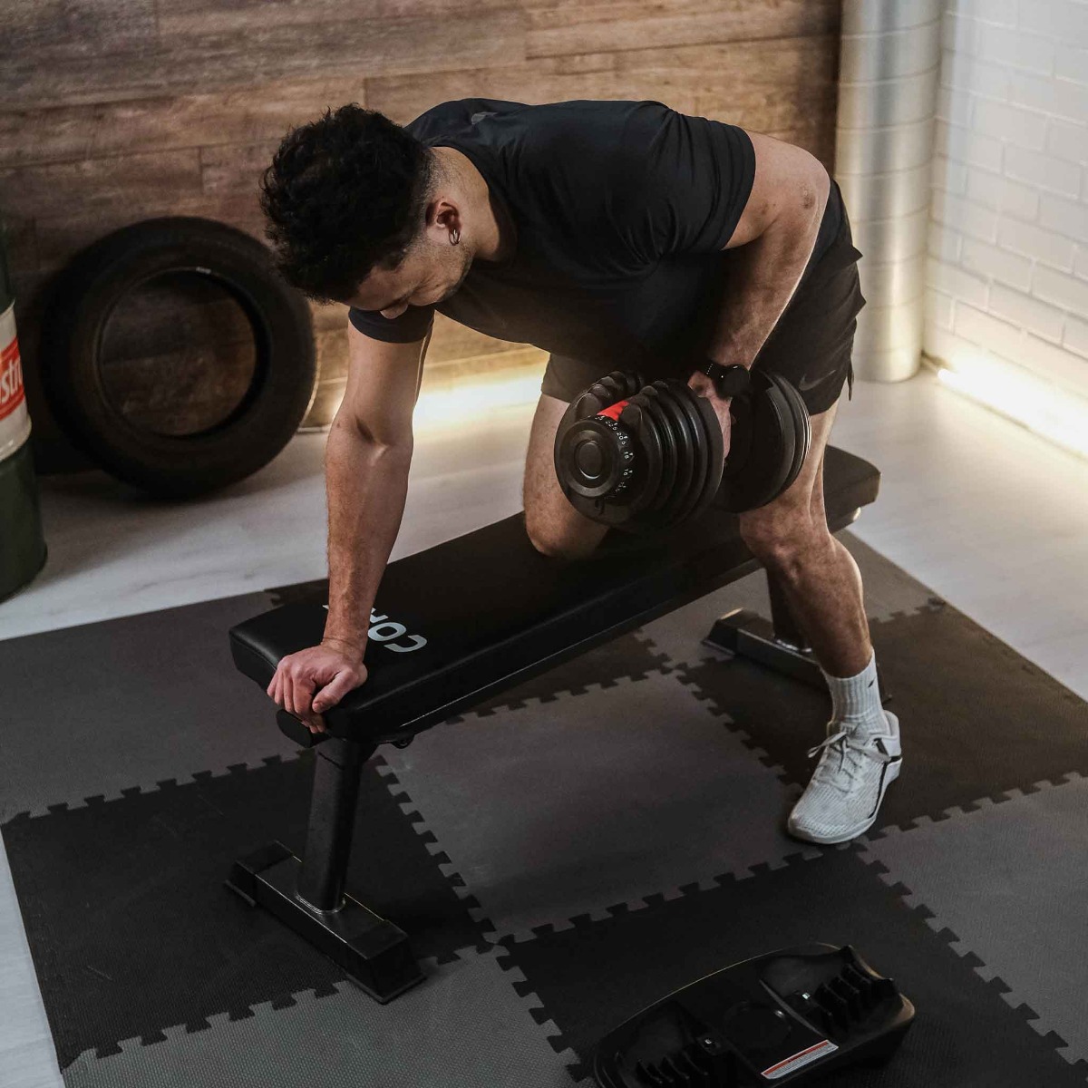 Treningsbenk Core Rak