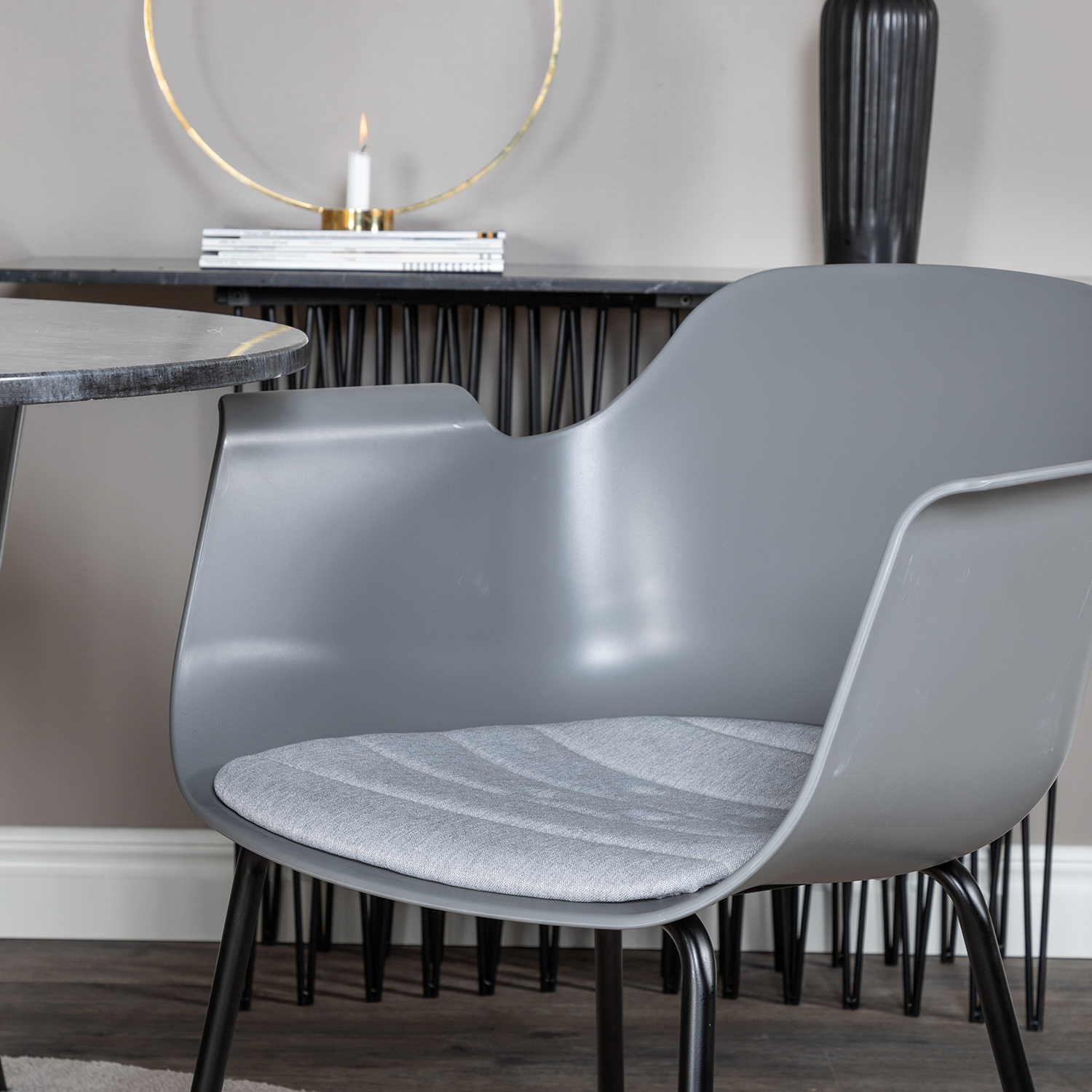 Spisegruppe Venture Home Estelle med 4 Colombine Stoler