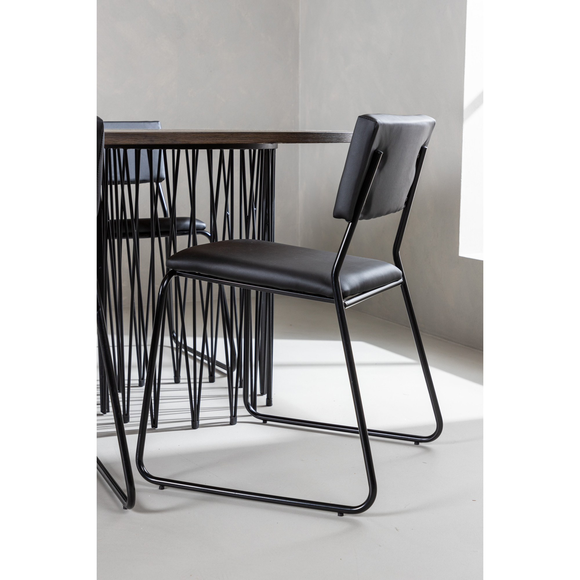 Spisegruppe furniture/fashion Stone med 6 Kenth Stoler