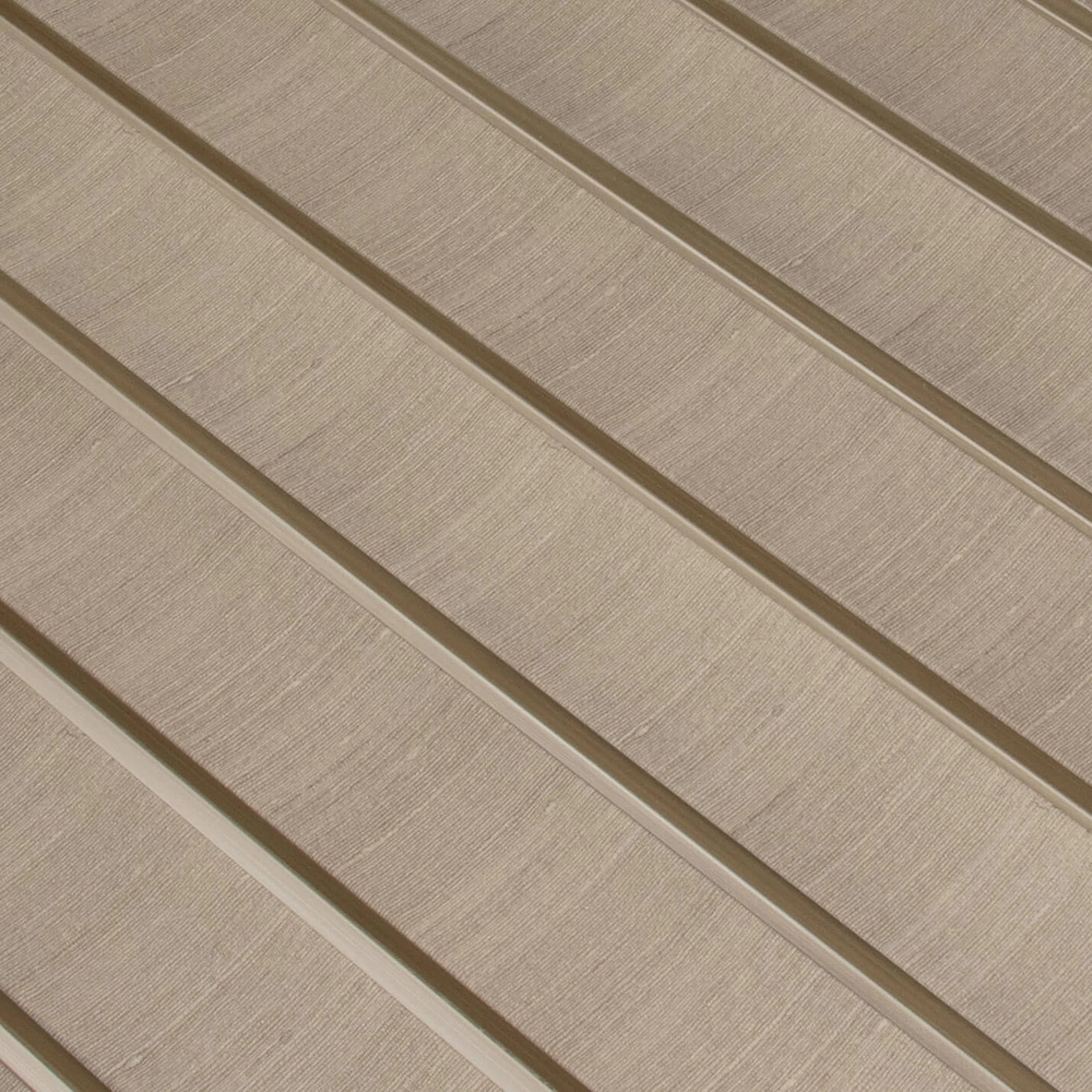 Amber Beige Beige
