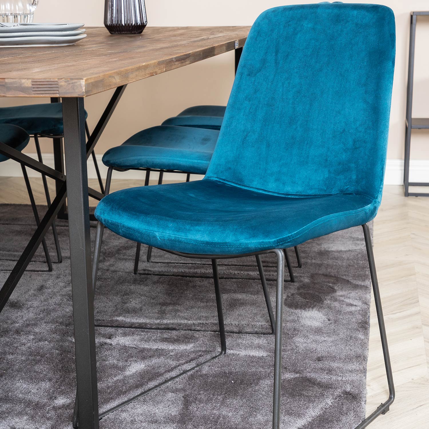 Spisegruppe Venture Home Peo med 6 Muscot Stoler
