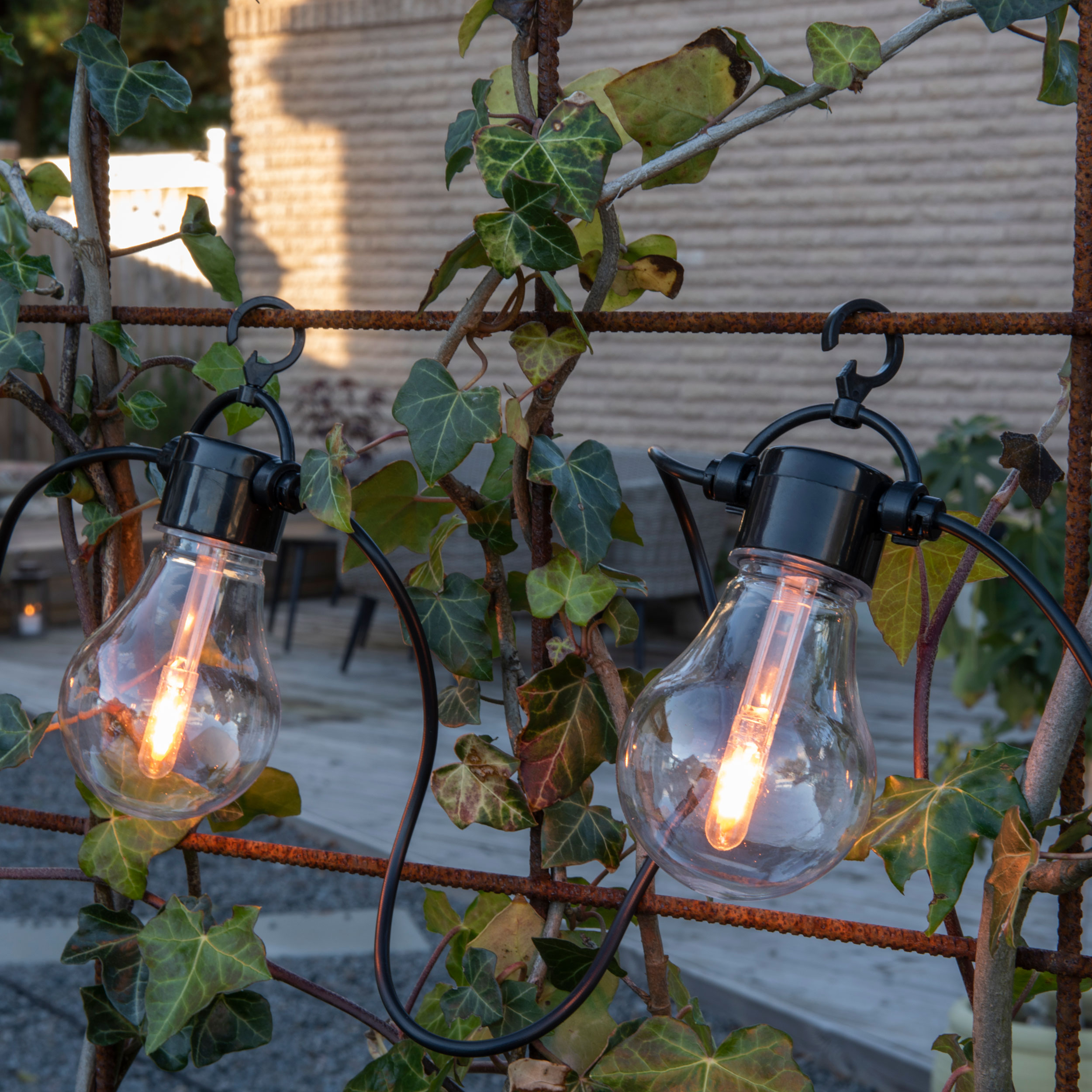 Lyslenke Gnosjö Konstsmide Amber V-form Utbyttbar LED 4,5 m