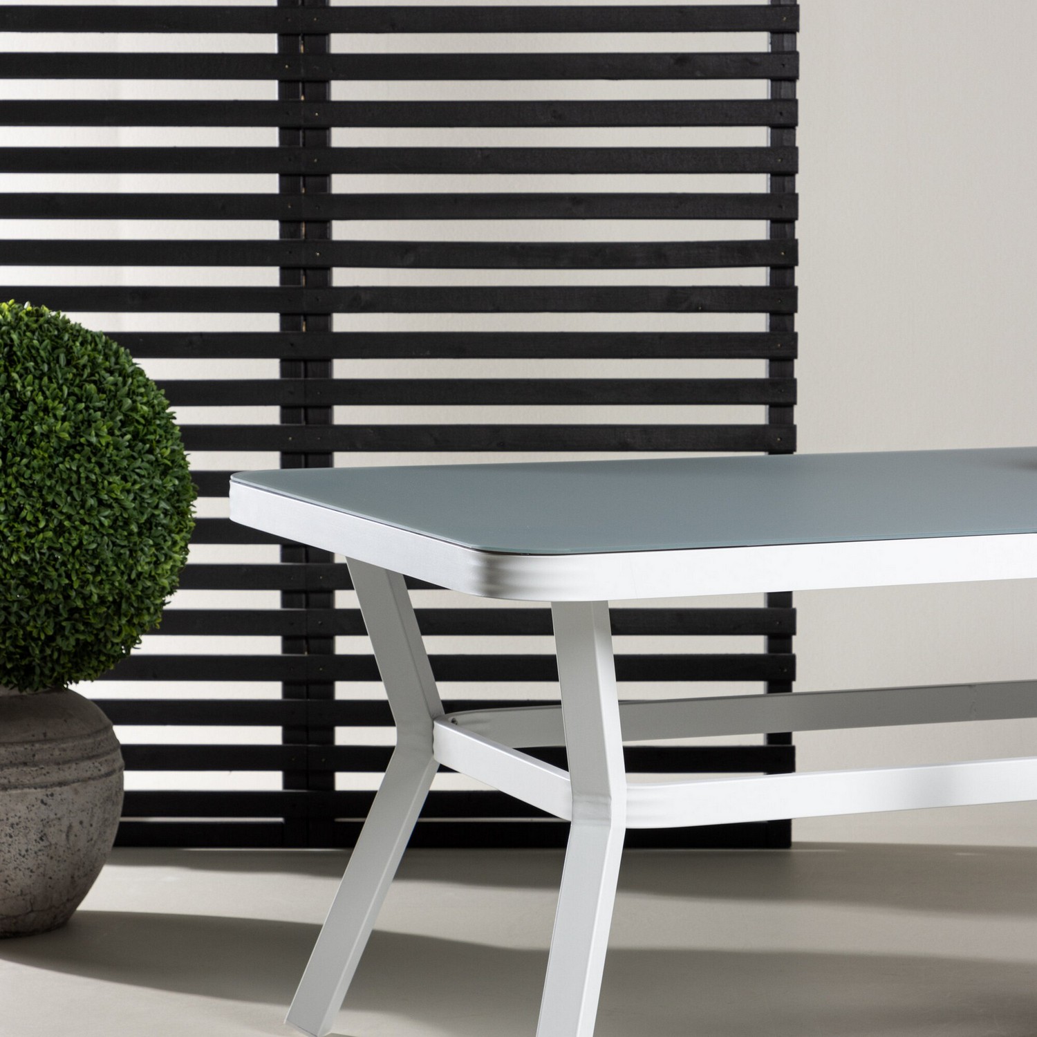 Virya Dining Table - White Alu / Grey Glass - big table Hvit