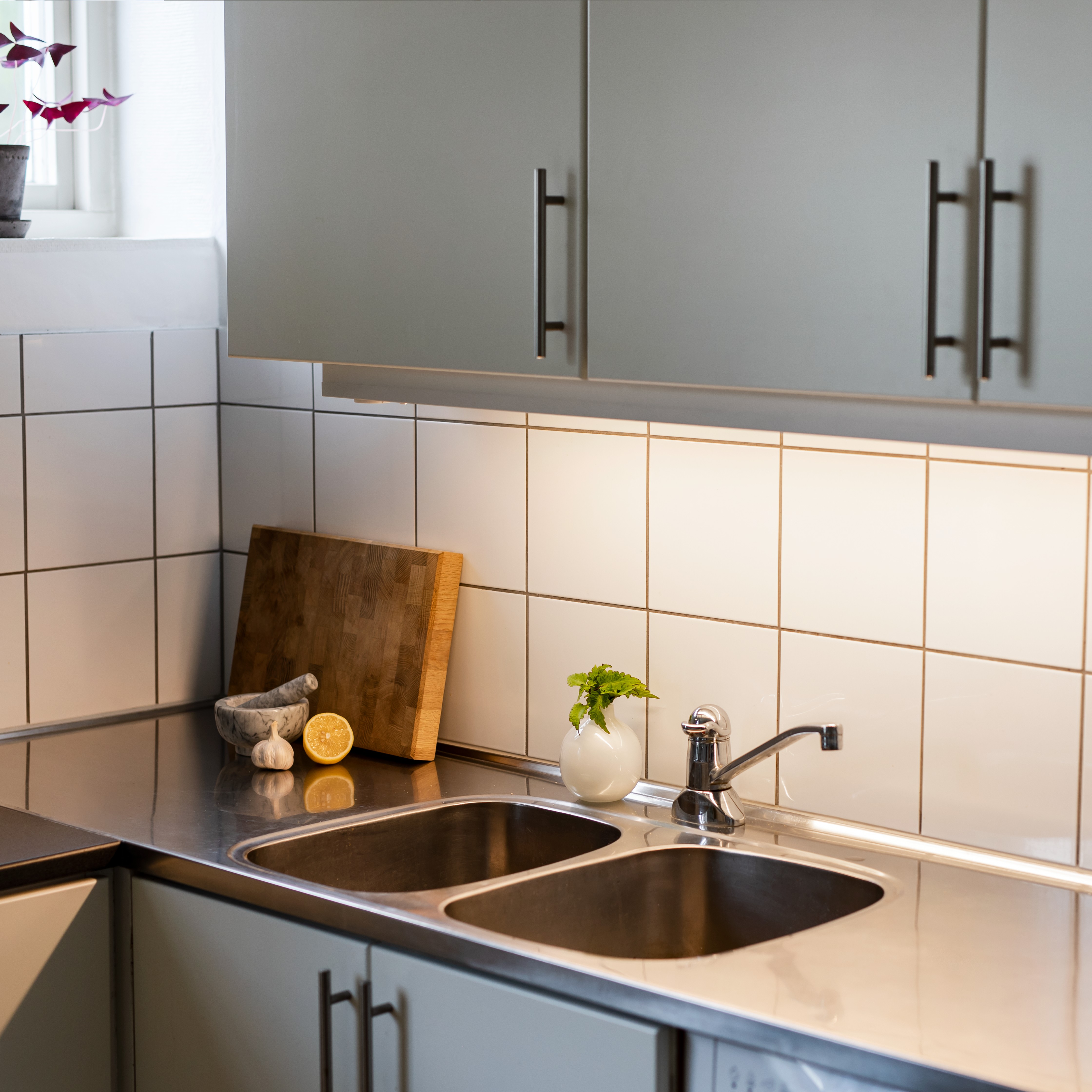 Underskapsarmatur Hide-a-lite Kitchen Line Hvit 2700K/3000K