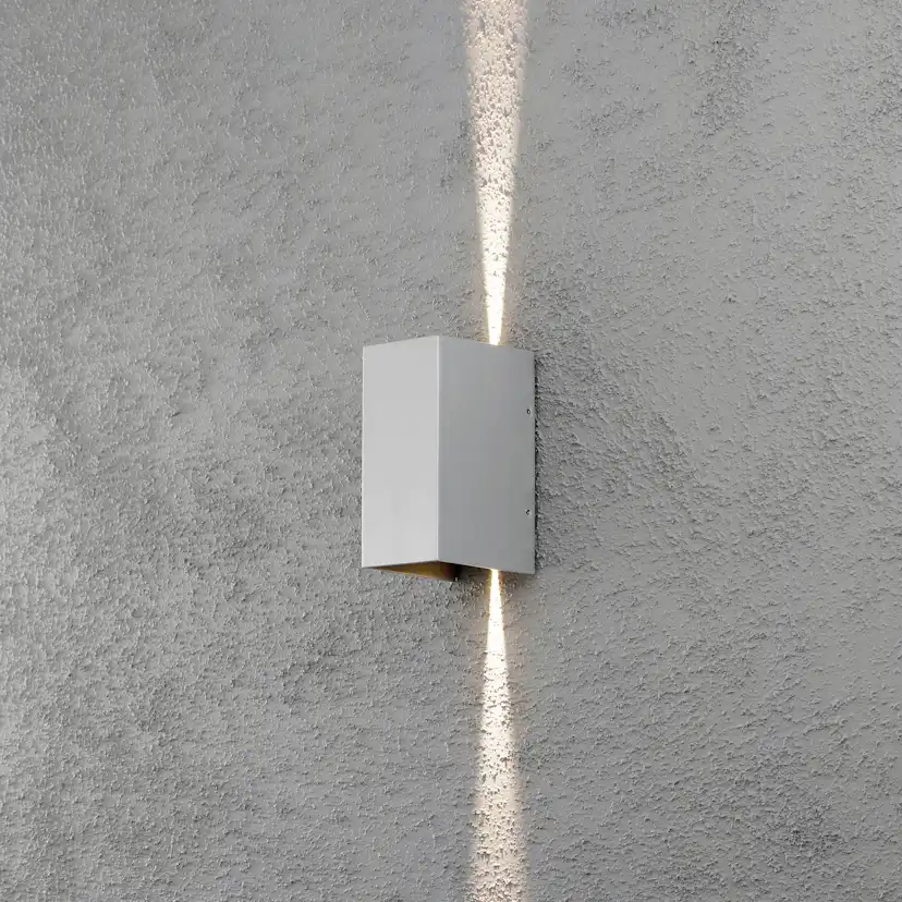 Vegglampe Gnosjö Konstsmide Cremona 2x3W Høyeffekt LED