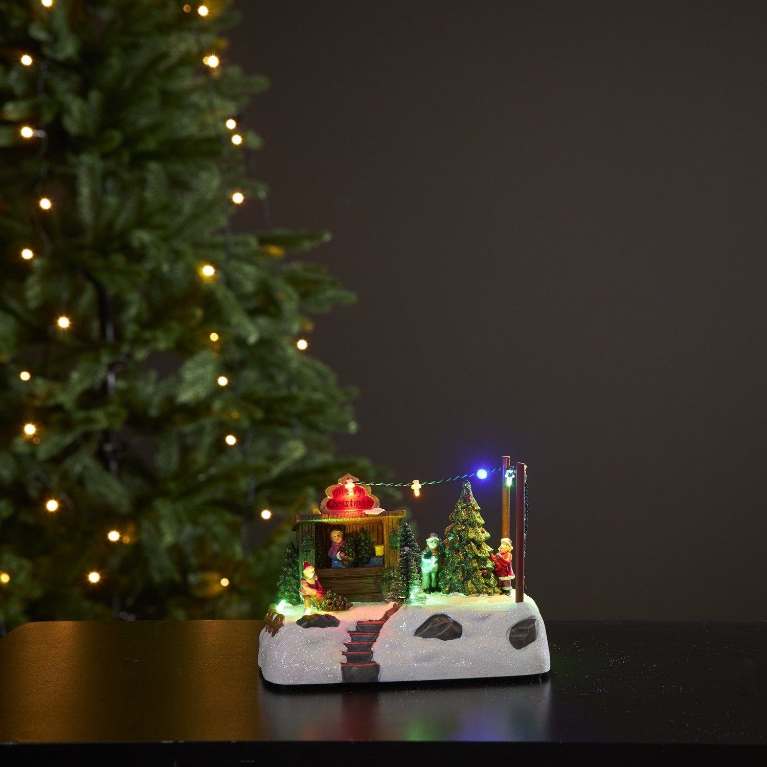 Juleby Star Trading Iceville Juletresalg