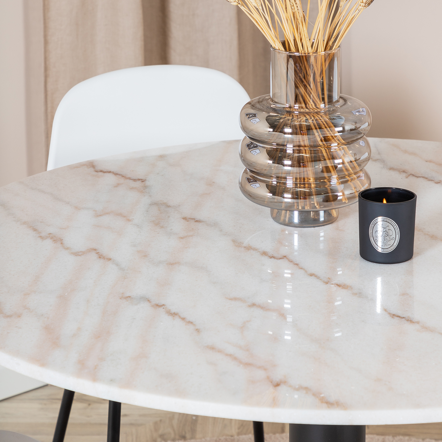 Spisegruppe Venture Home Estelle med 4 Ardi Stoler