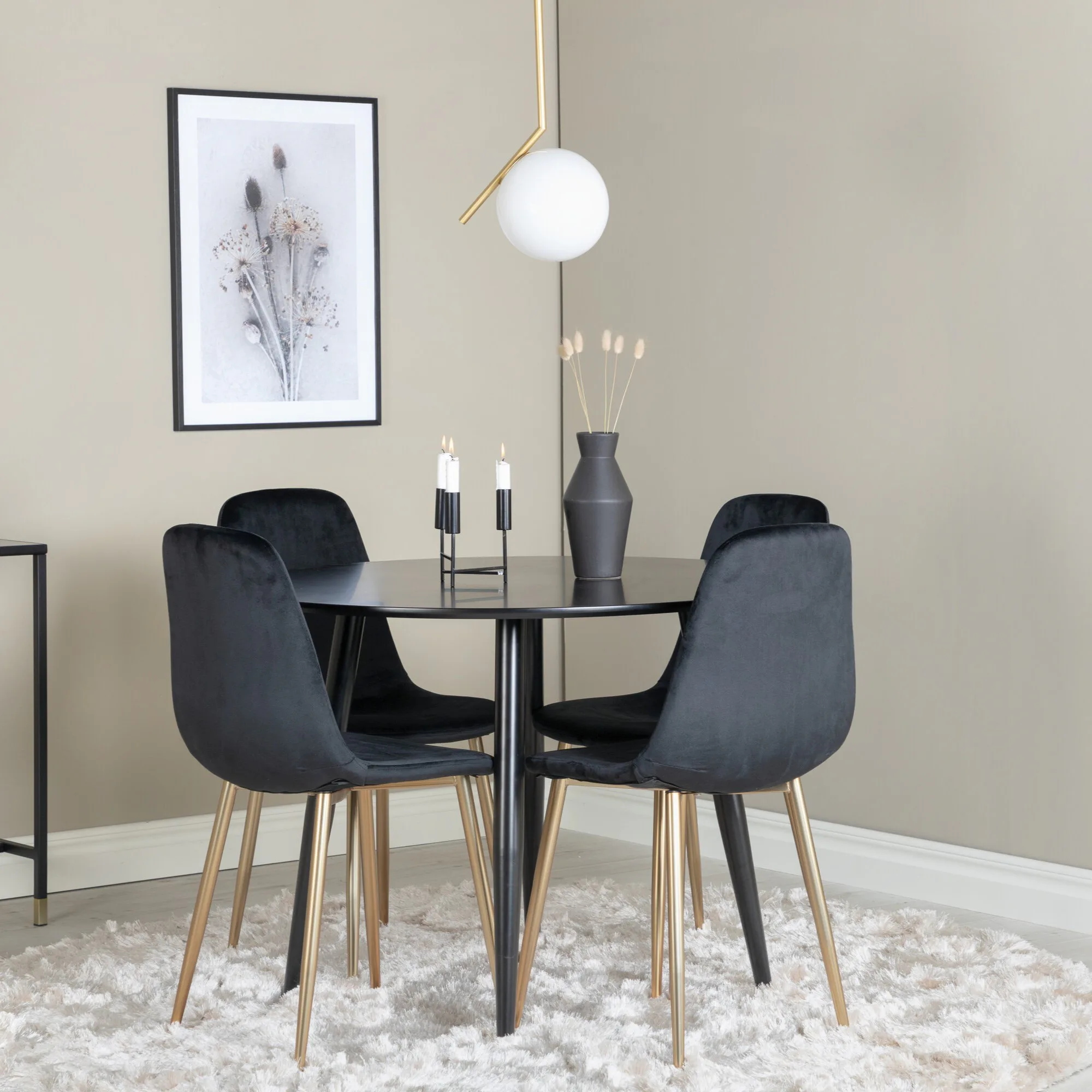 Spisegruppe Venture Home Plaza med 4stk Polar Stoler