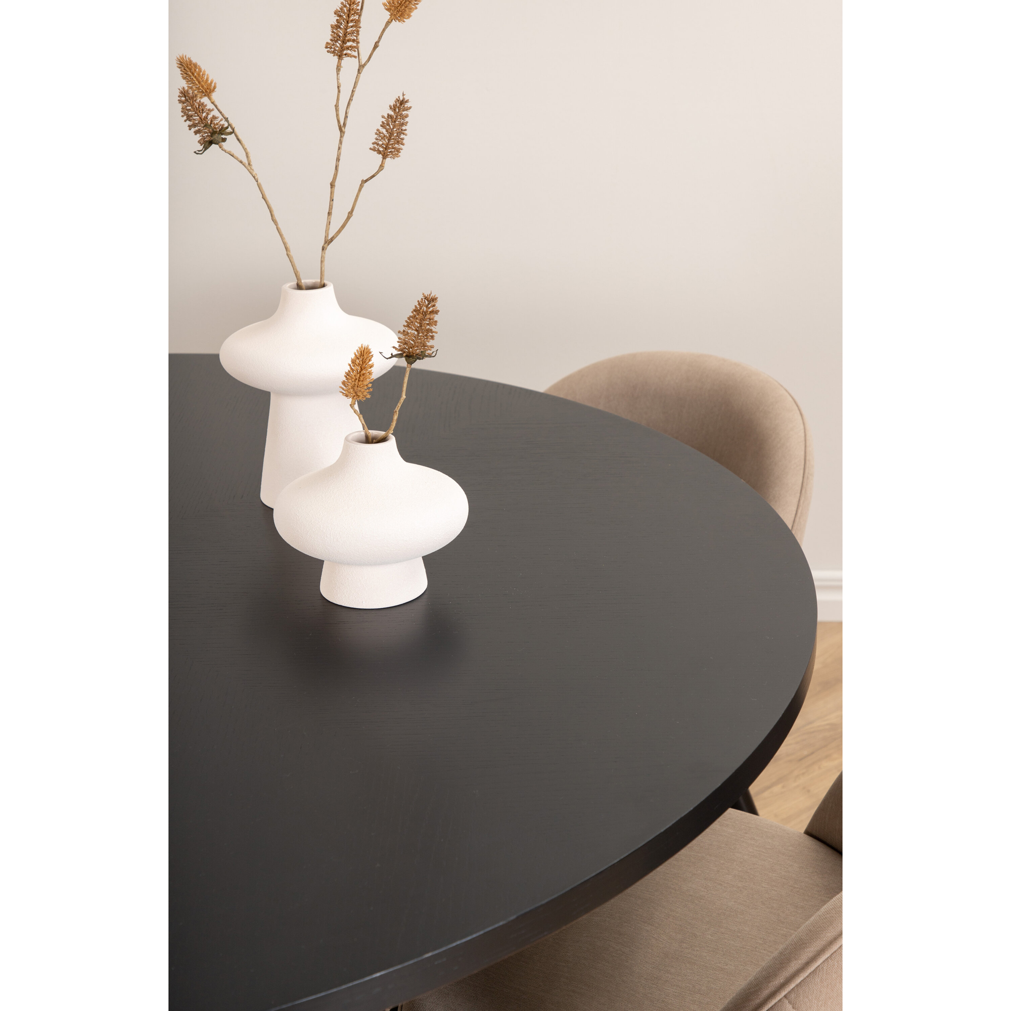 Spisegruppe furniture/fashion Copenhagen Ø140 cm med 6 Velvet Stoler