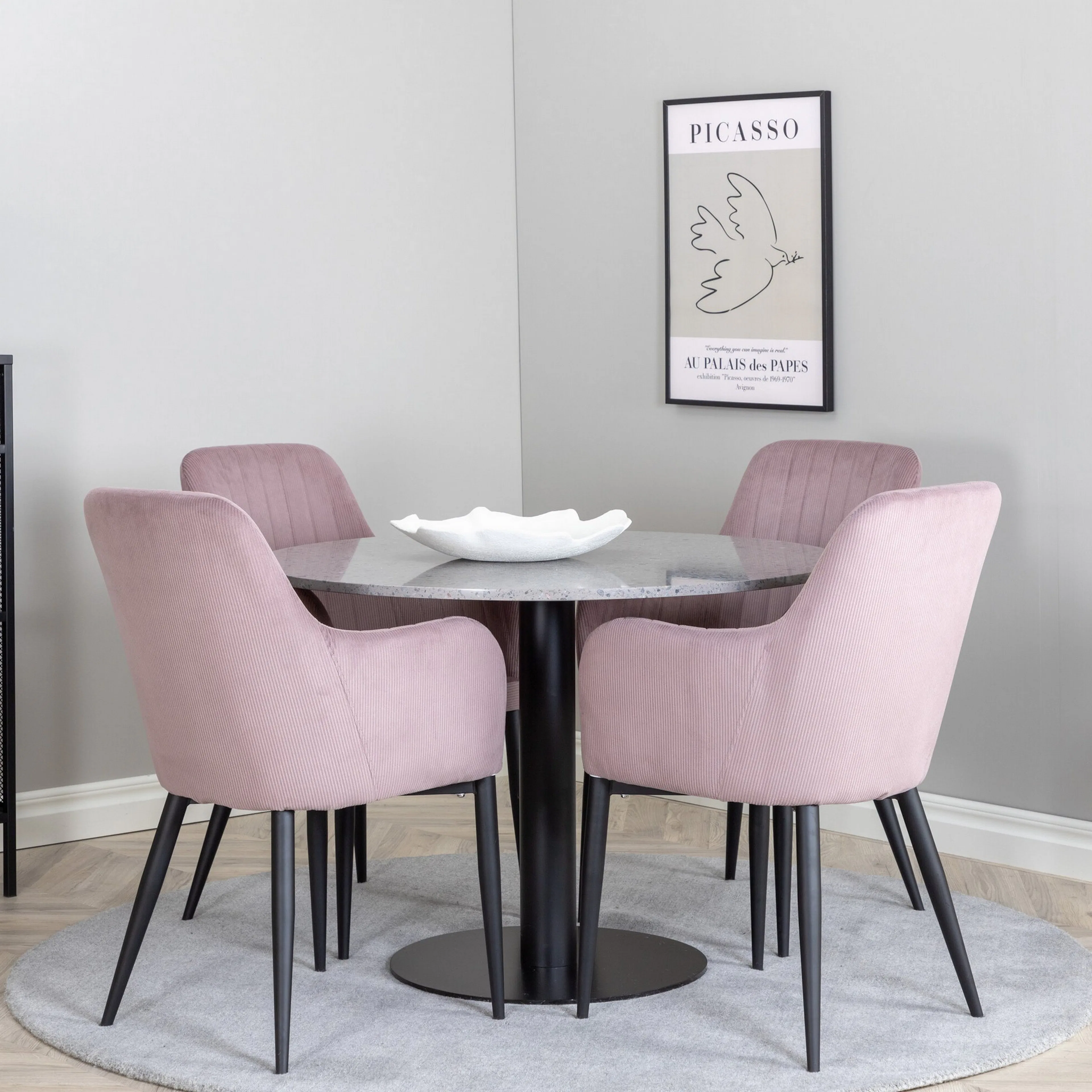 Spisegruppe Venture Home Razzia med 4stk Comfort Stoler