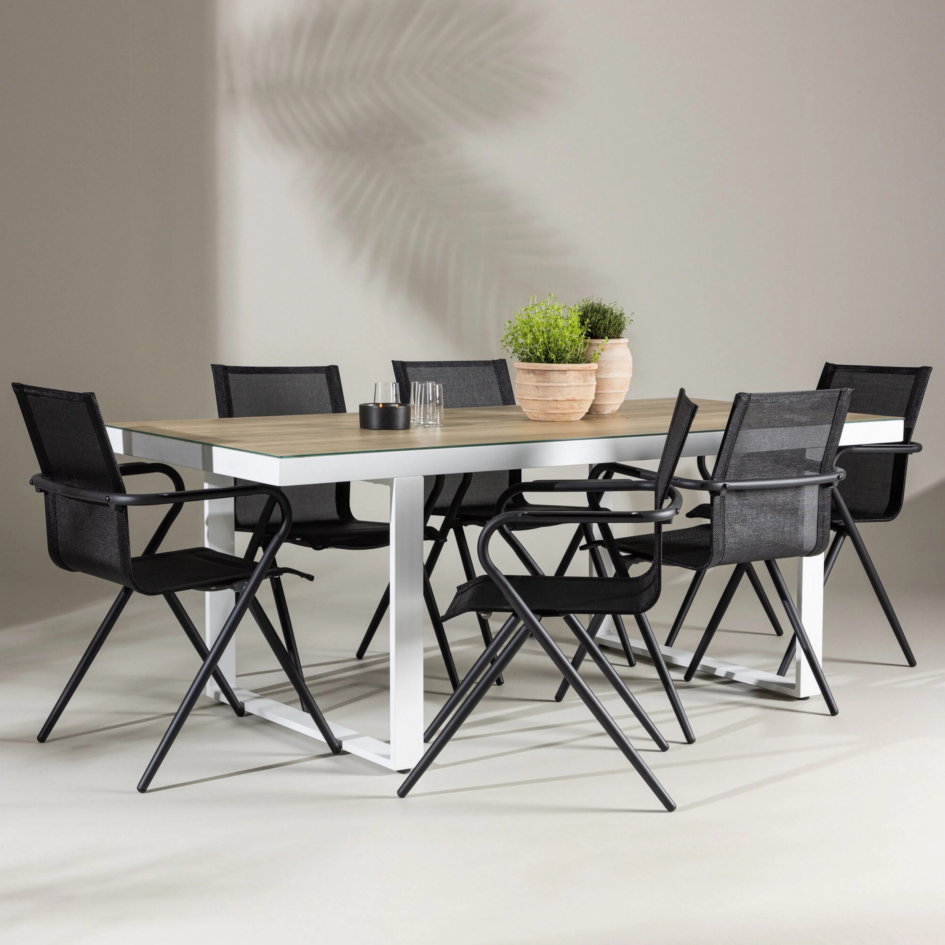 Hagegruppe Venture Home Merlo med 6 Alina Stoler