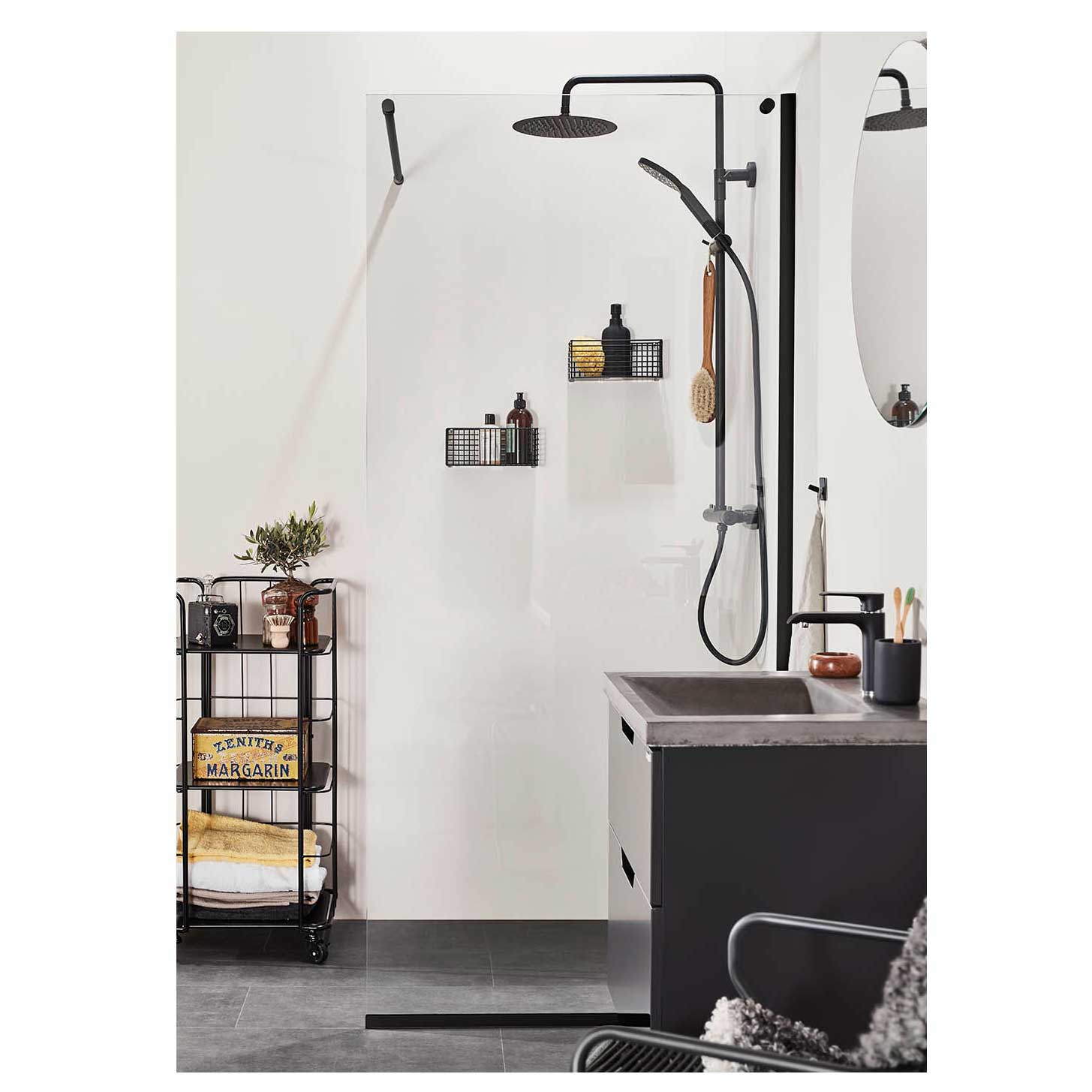 TAKDUSCH STUDIO SVART M 250MM DUSCHHUVUD Svart, Ø 250 mm