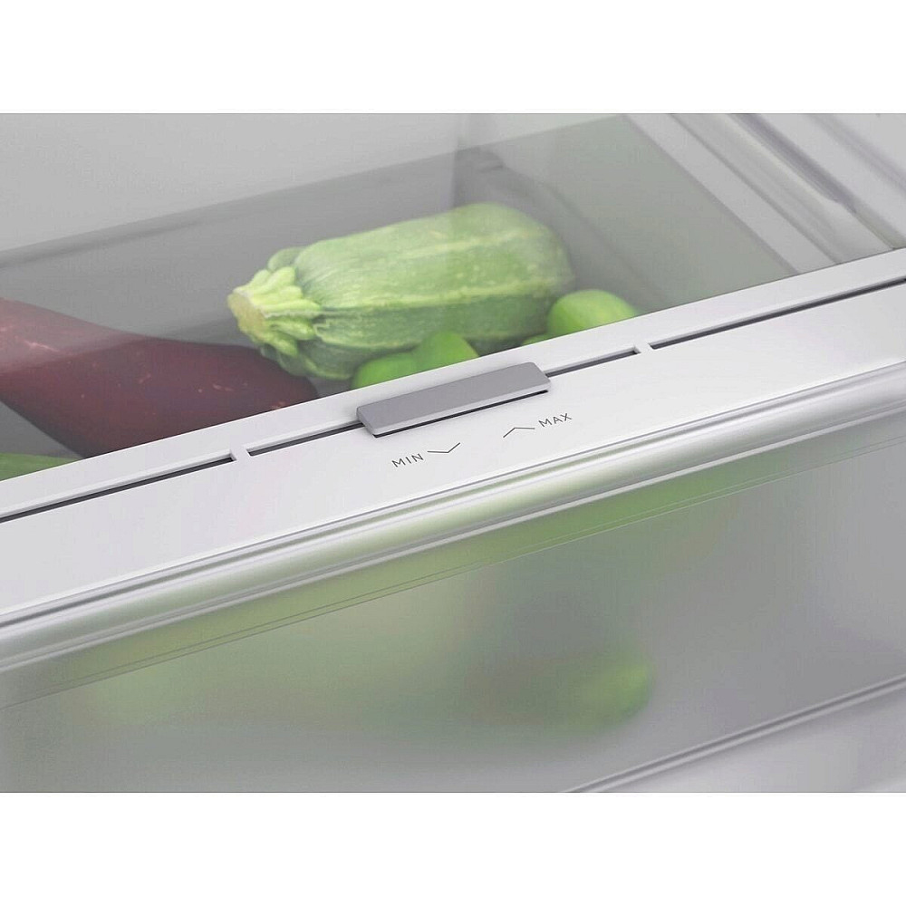 Frittstående Kjøl og Frys Electrolux LNT6MD32W TwinTech® No Frost