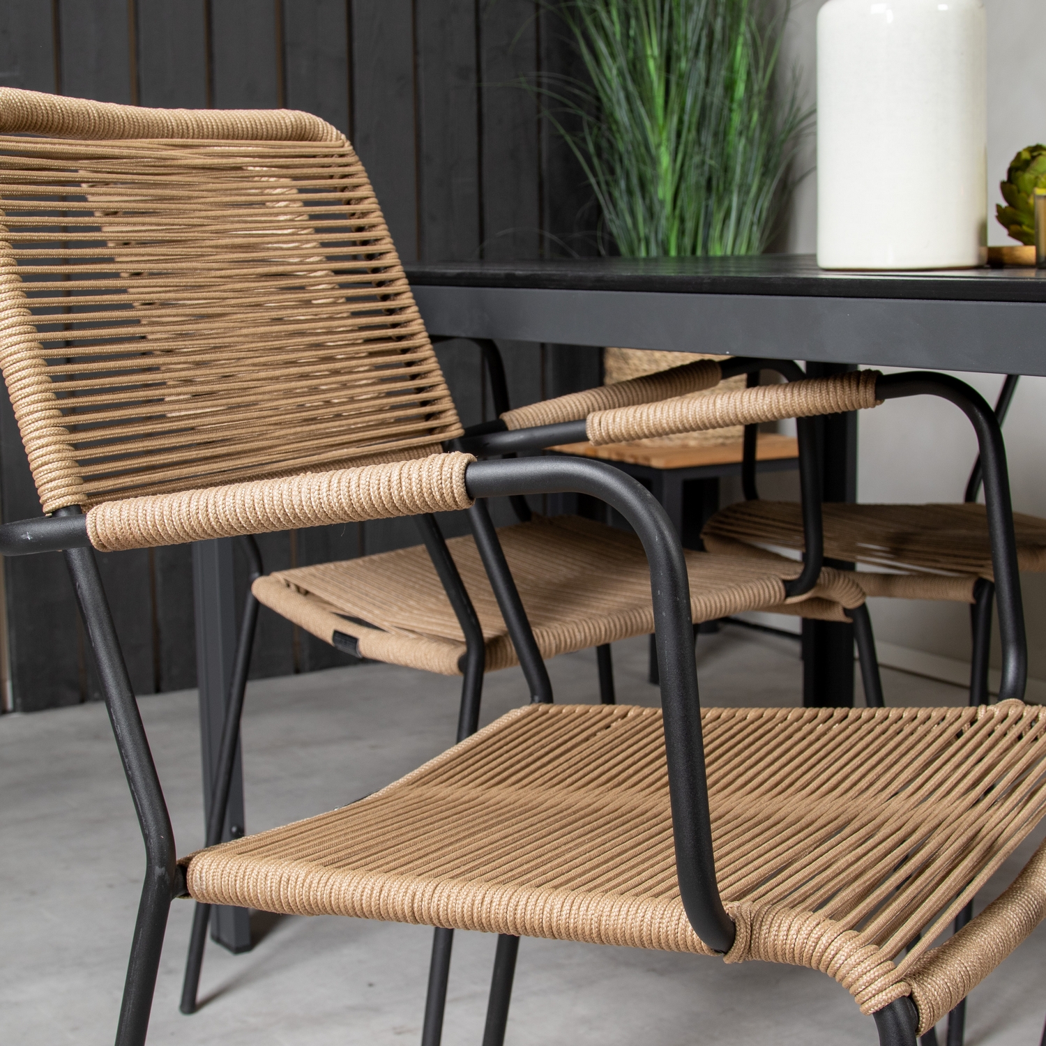 Spisegruppe Venture Home Bront 150 med 4 Leon Lenestoler