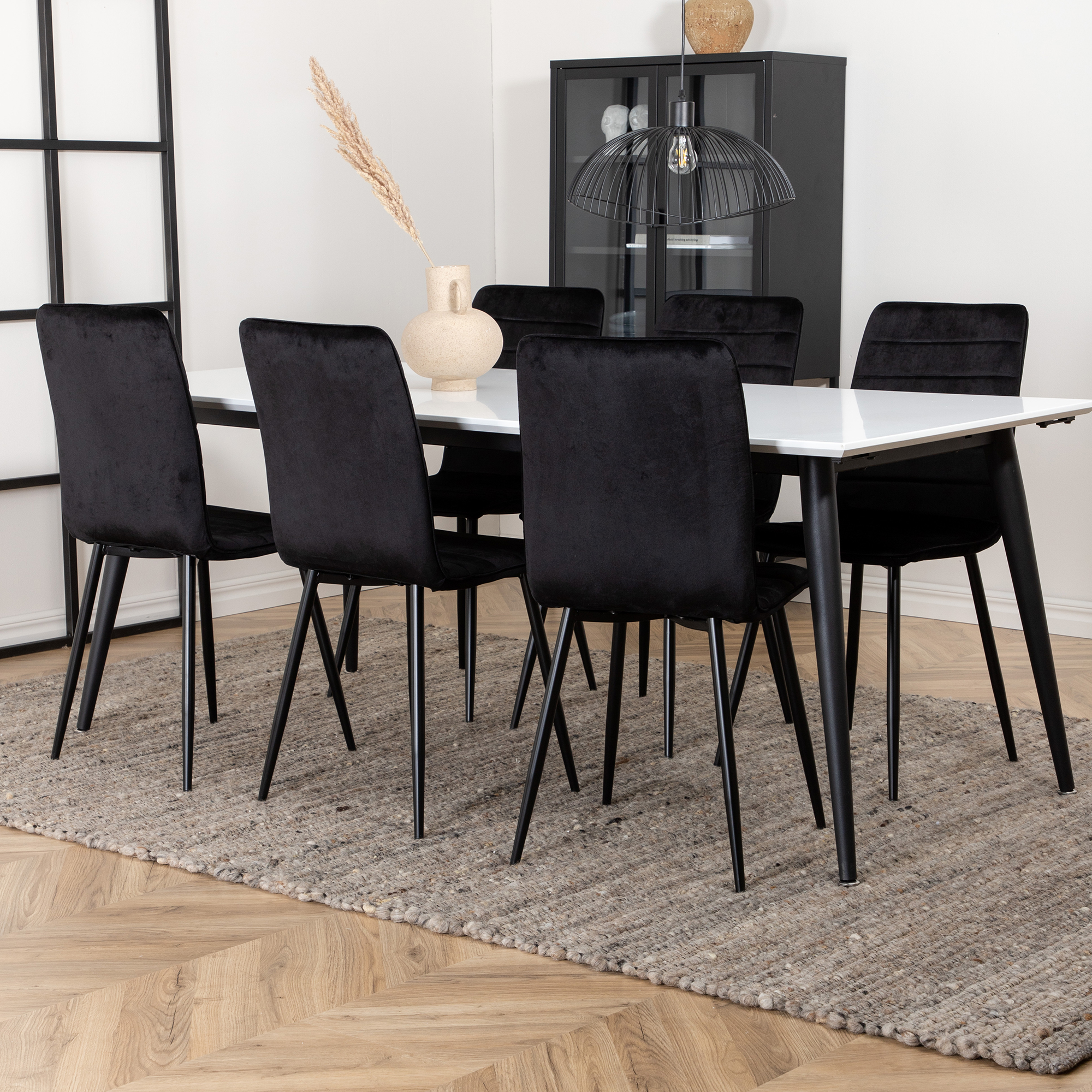 Spisegruppe Venture Home Jolie med 6 Walerina Stoler Fløyel