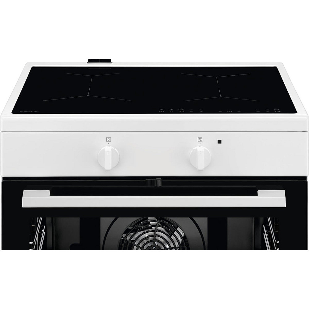 Induksjonsovn Electrolux LKI64001NW med Hob2Hood og Smarte Funksjoner