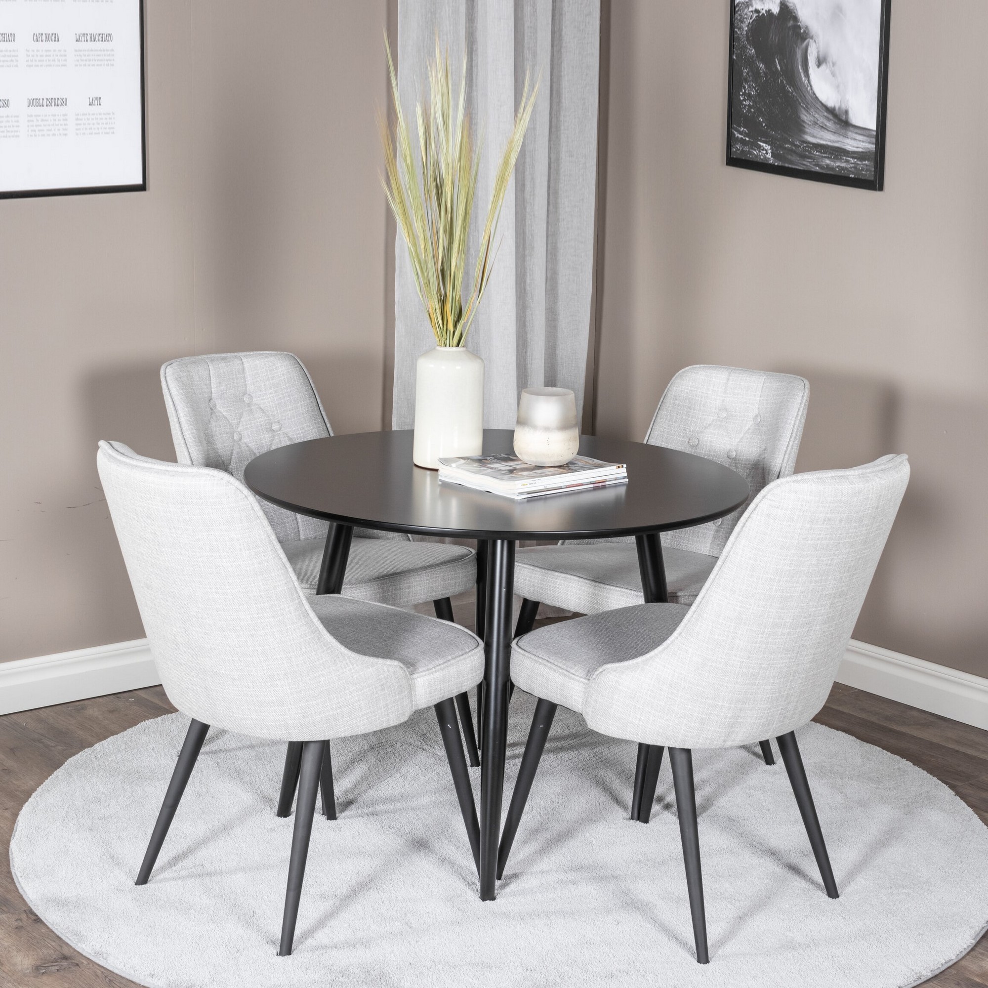 Spisegruppe Venture Home Plaza med 4stk Velvet Deluxe Stoler