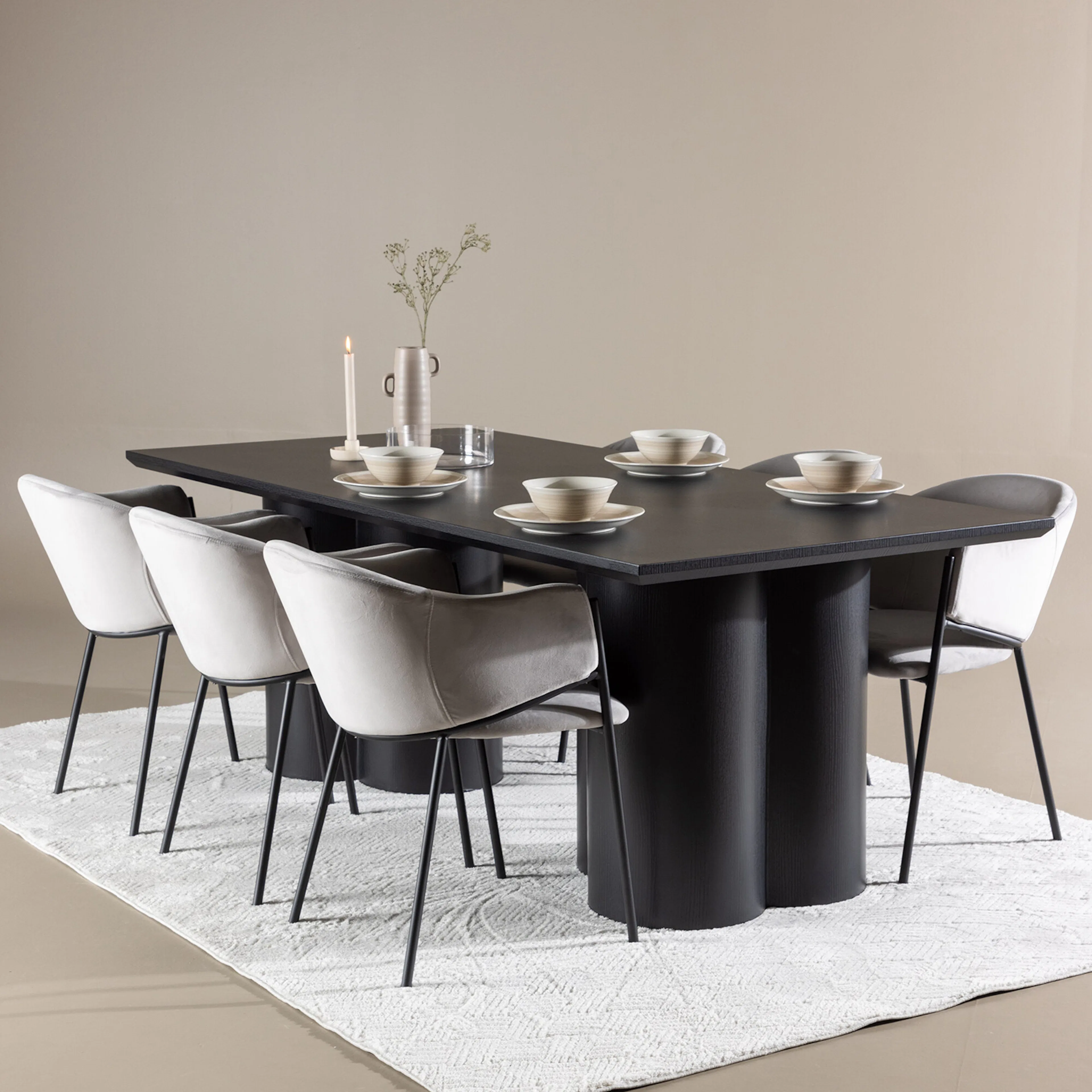 Olivia Dining Table with Evelina Dining Chair Sort/Grå