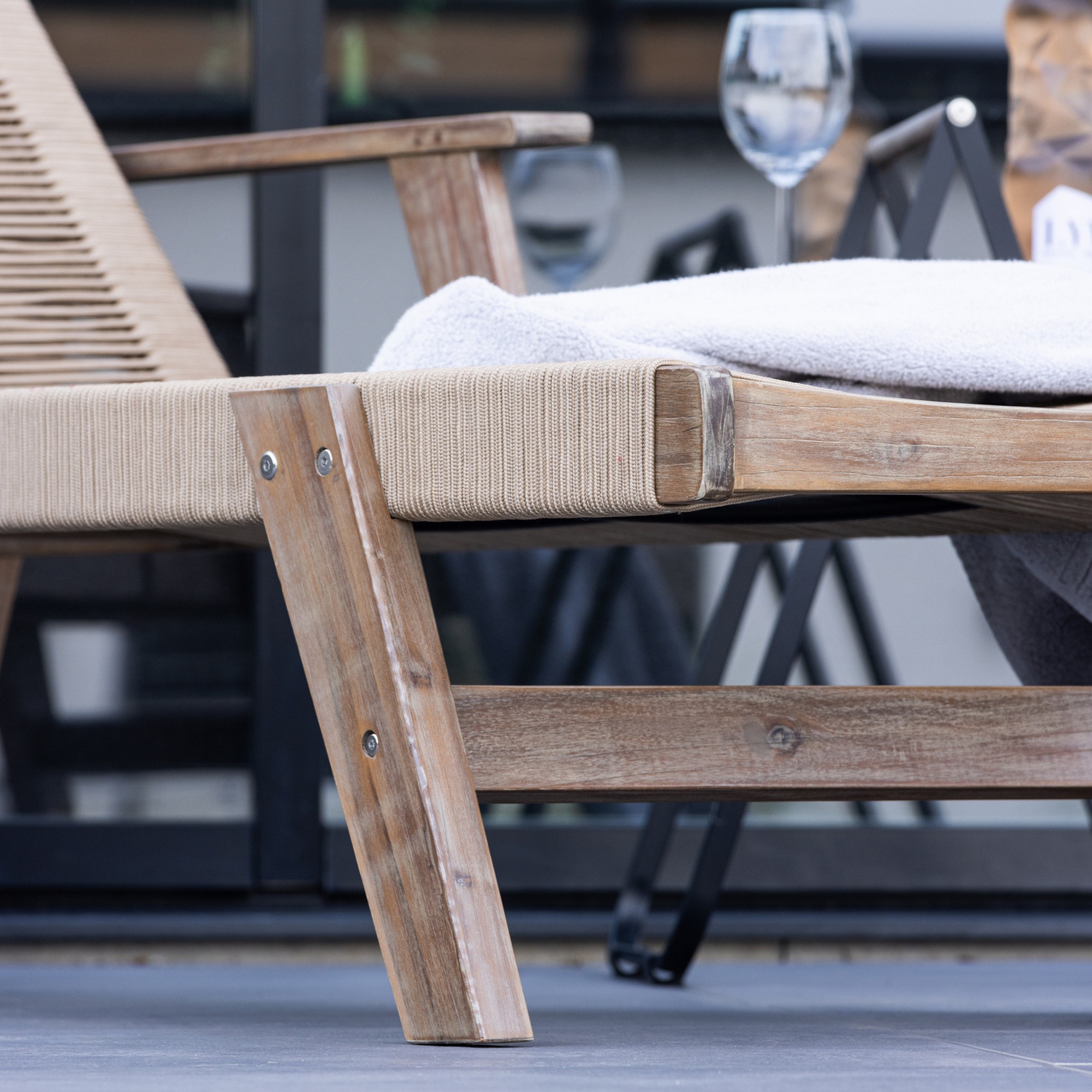Solseng Venture Home Little John Beige
