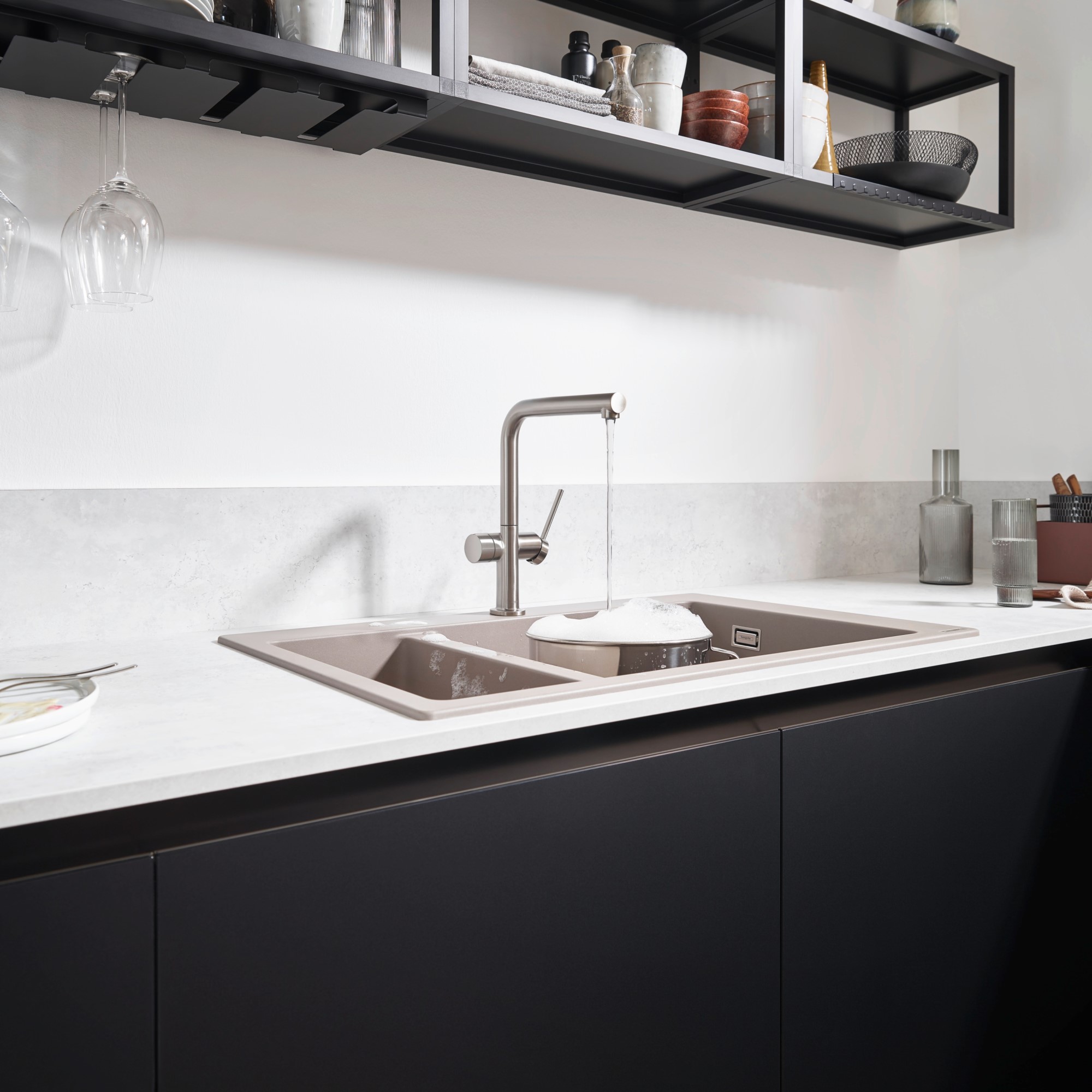 Kjøkkenarmatur Hansgrohe Talis M54 med L-Tut Krom