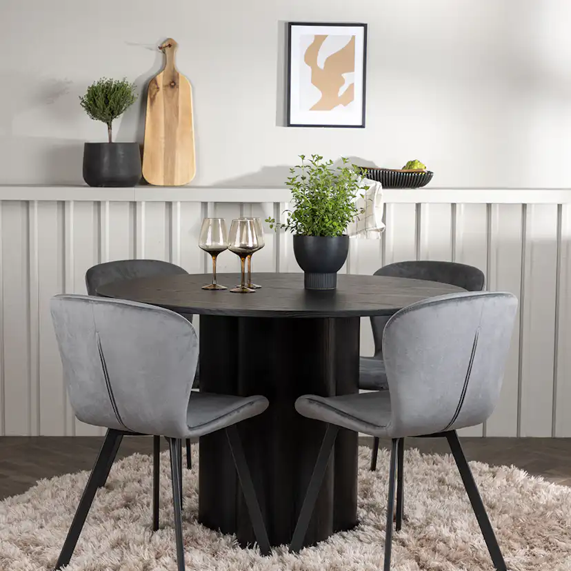 Spisegruppe Venture Home Olivia Ø110 cm med 4 stk Lilja Stoler