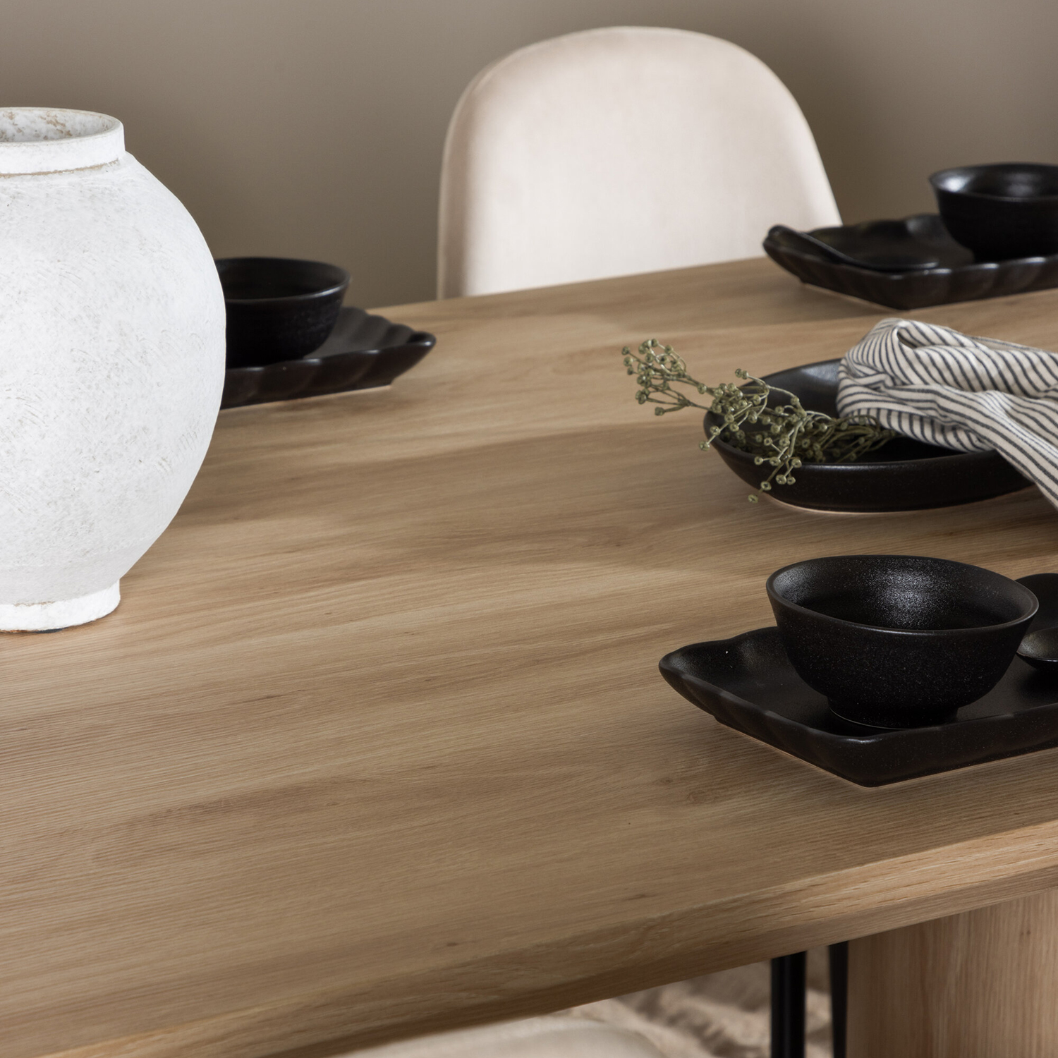 Spisegruppe Venture Home Olivia 210 med 6 stk Polar Stoler Fløyel