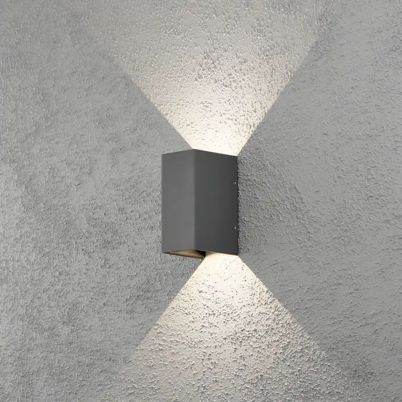 Vegglampe Gnosjö Konstsmide Cremona 2x3W Høyeffekt LED