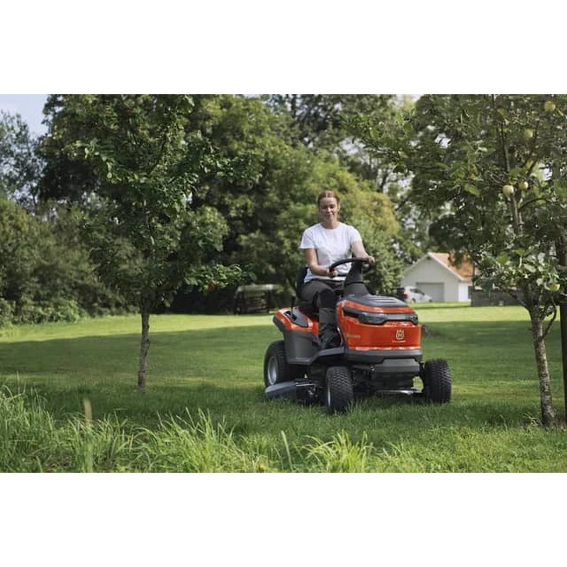 Hagetraktor Husqvarna TC 100i Batteridrevet med Oppsamler