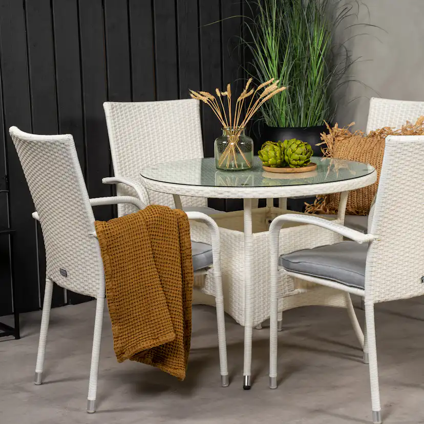 Spisegruppe Venture Home Virda Ø 90 med 4 Asta Stoler