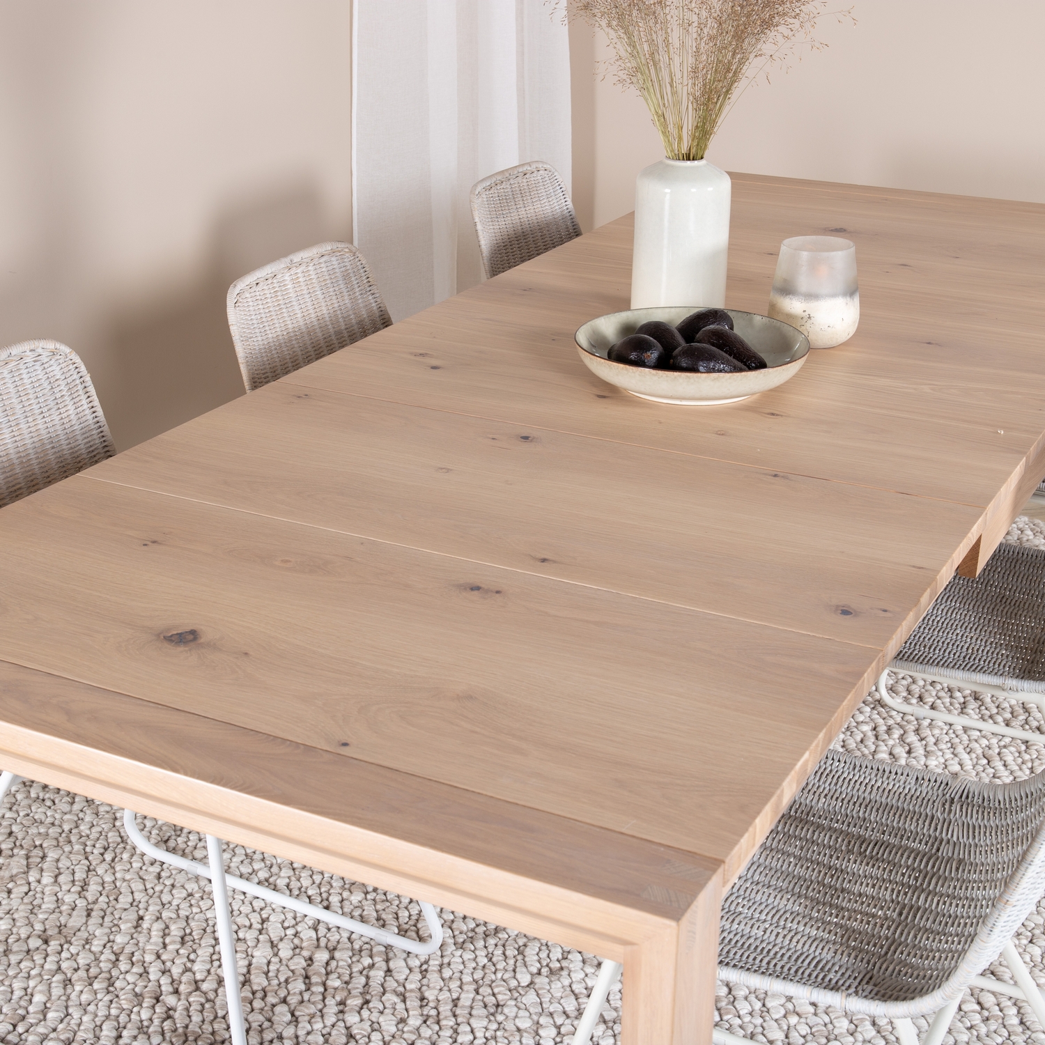 Spisegruppe Venture Home Shy med 6 Cornelia Spisestoler