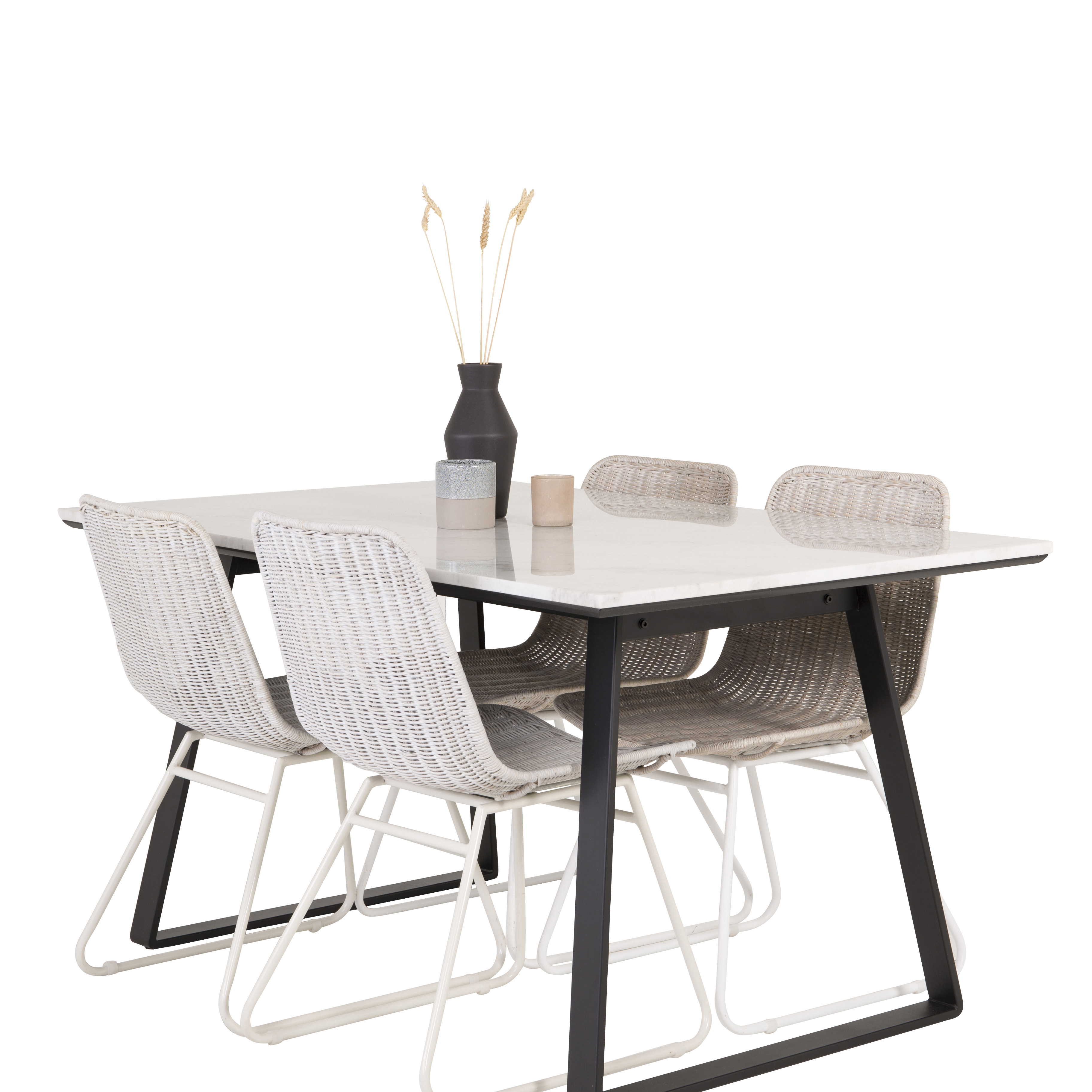 Spisegruppe Venture Home Estelle 140 med 4 Cornelia Stoler