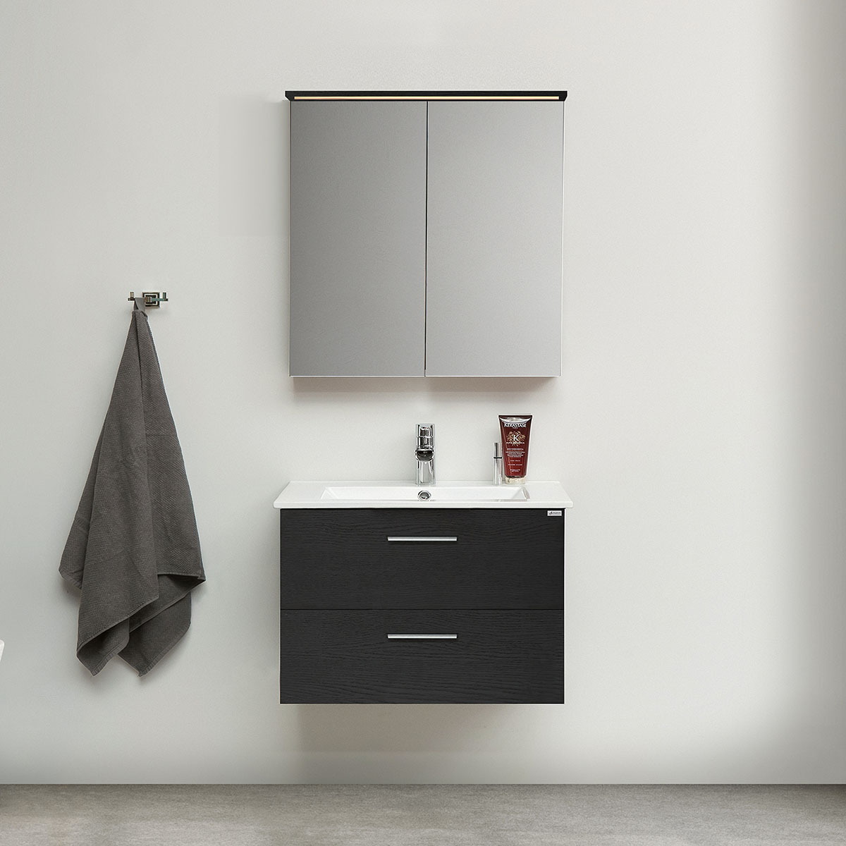 Möbelpaket 4AQUA Slim Svart Ek 80 med Lådor och Spegelskåp | badrum - badrumsmobler - mobelpaket | KakelKungen