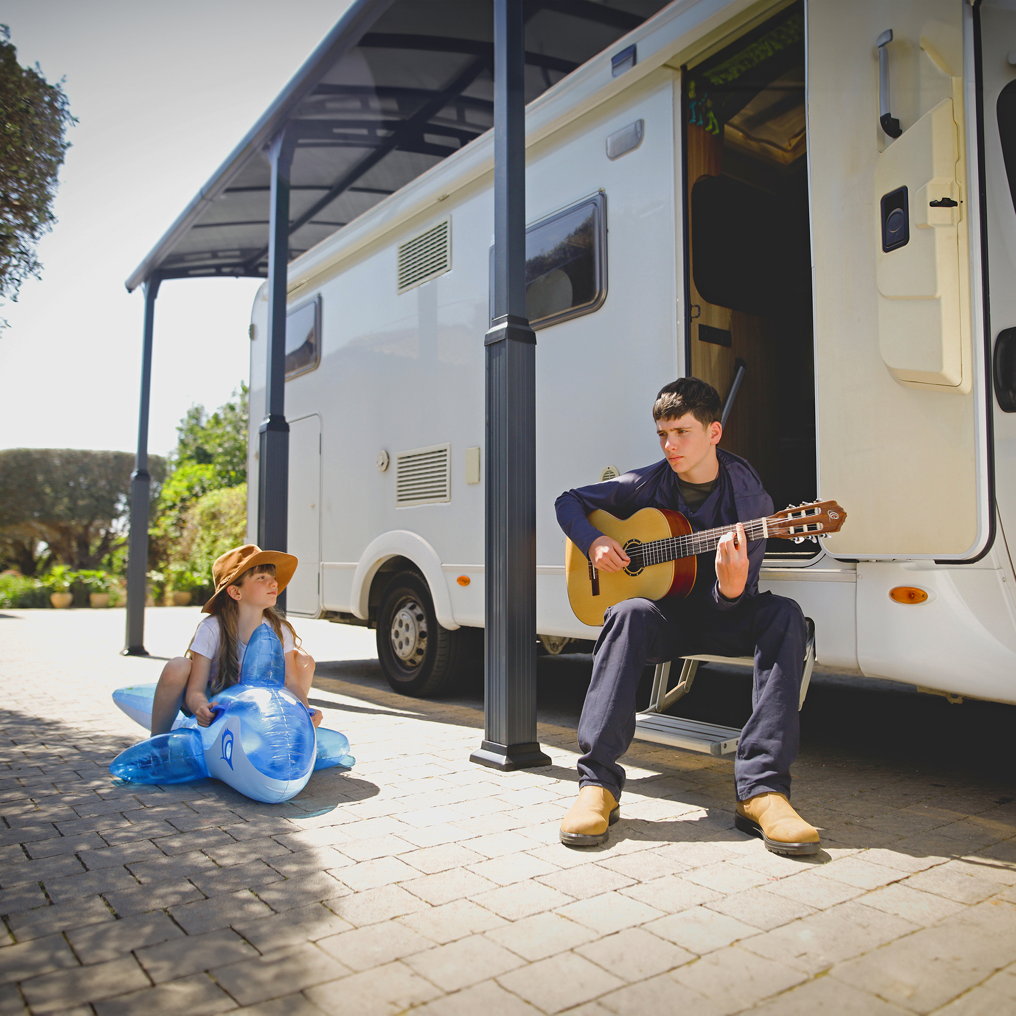 Carport Canopia av Palram Alpine i Metall for Bobil 3,6x13 m