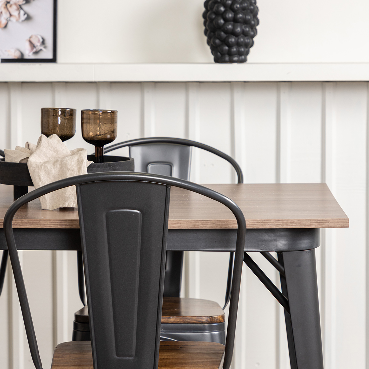 Spisegruppe Venture Home Tempe med 4 Tempe Stoler